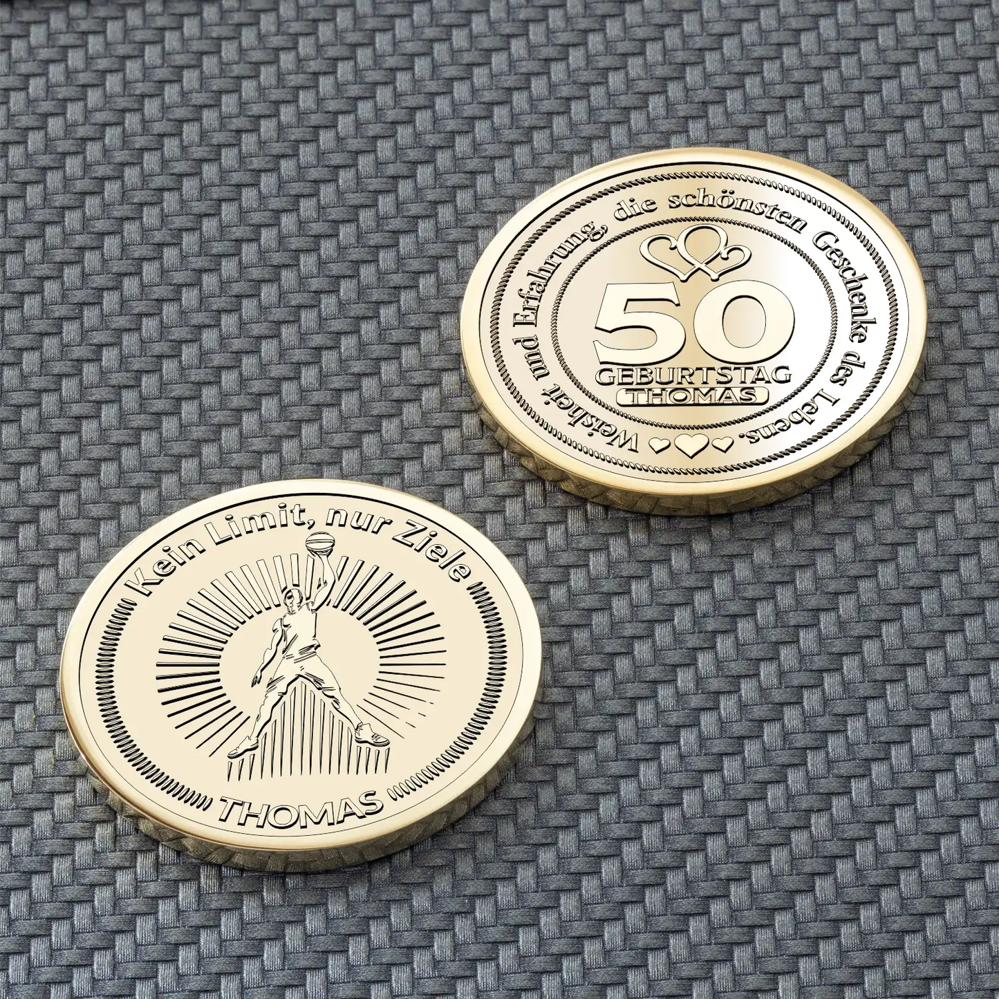 Goldene Münze mit Basketball-Symbol und graviertem Namen „Sebastian“
