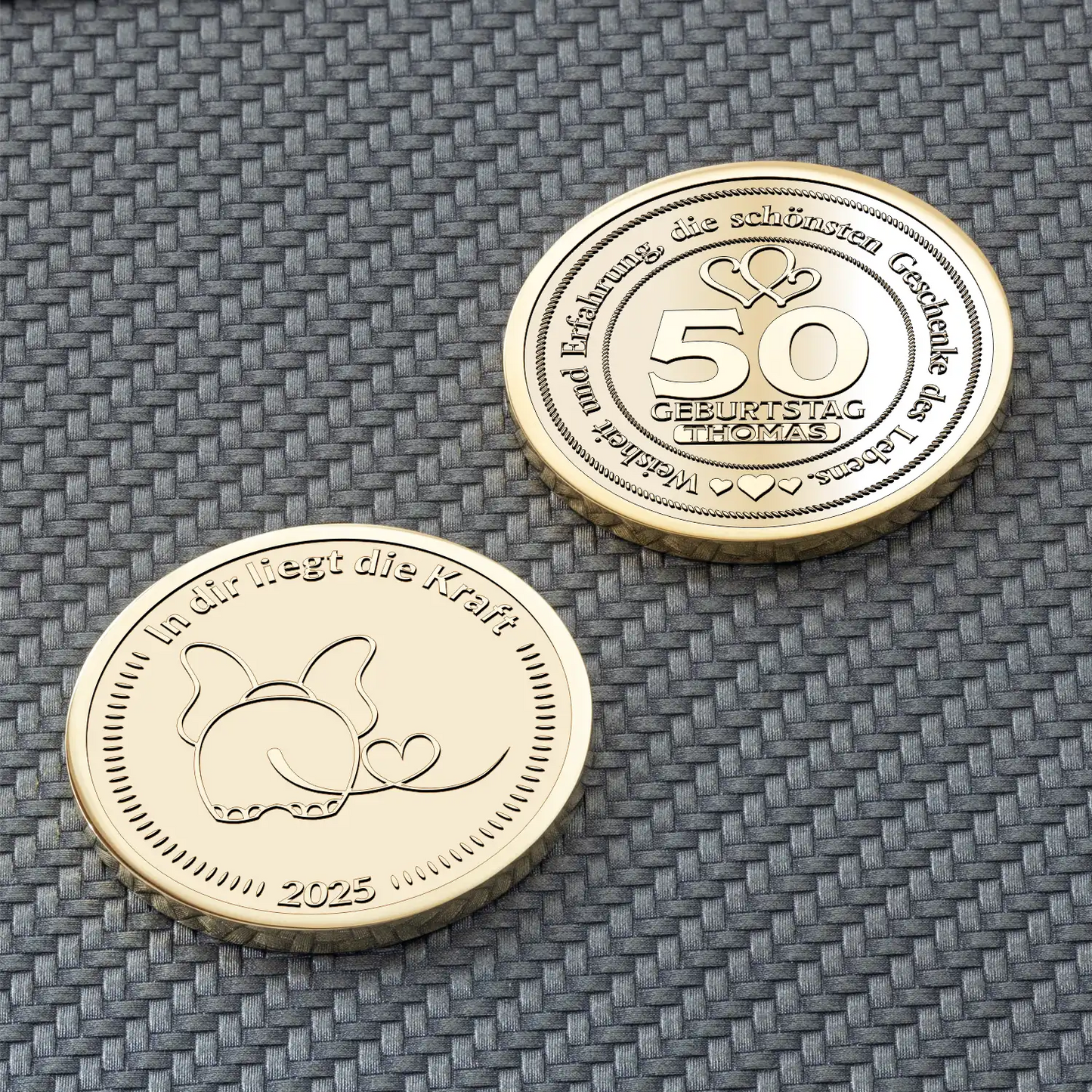 Gravierte Münze mit Elefantensymbol und persönlicher Widmung