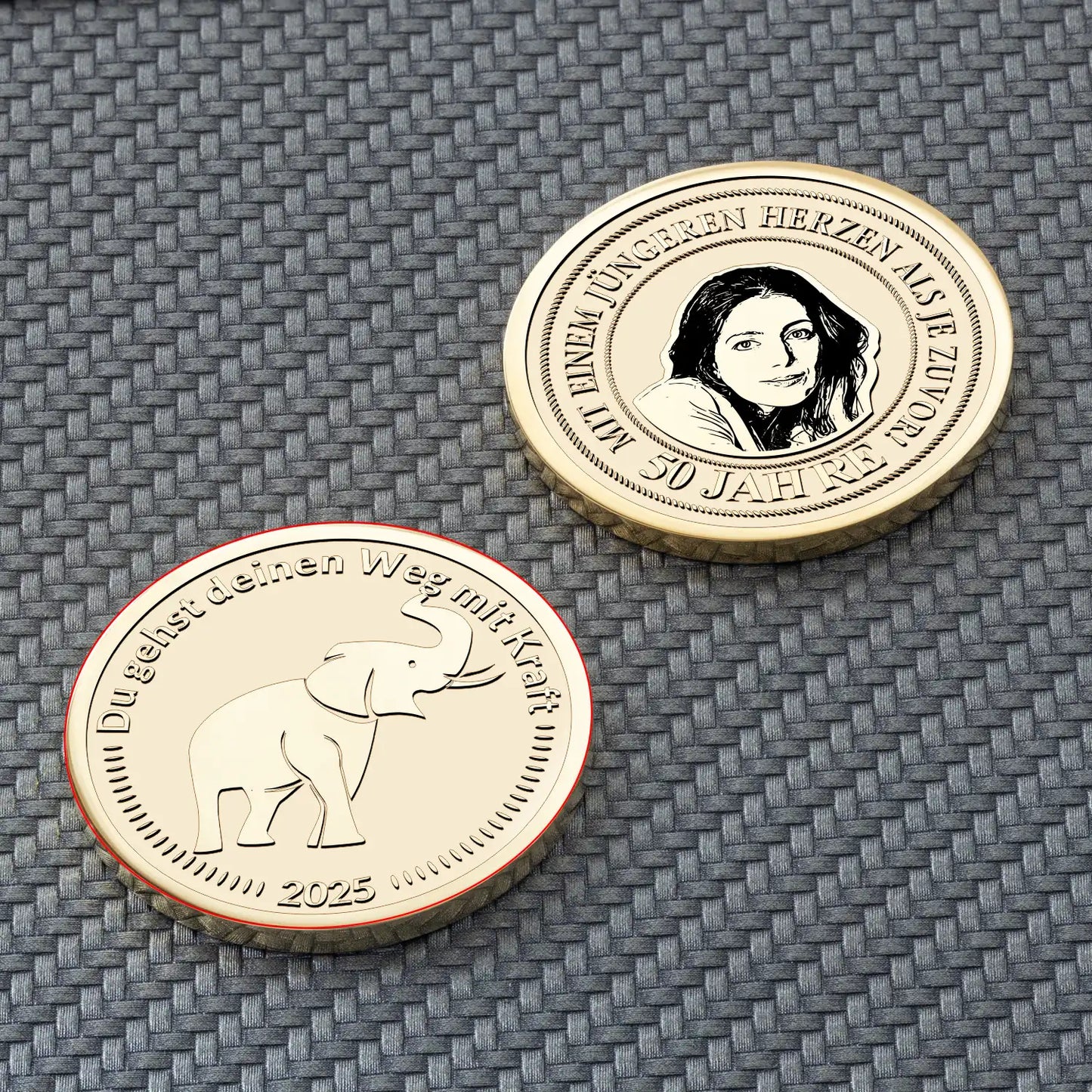 Personalisierbare Münze mit Elefant und weiblichem Porträt