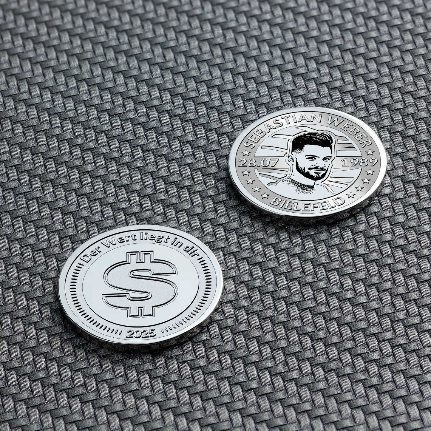 Gravierte Dollar-Münze mit Männerporträt und individueller Rückseite