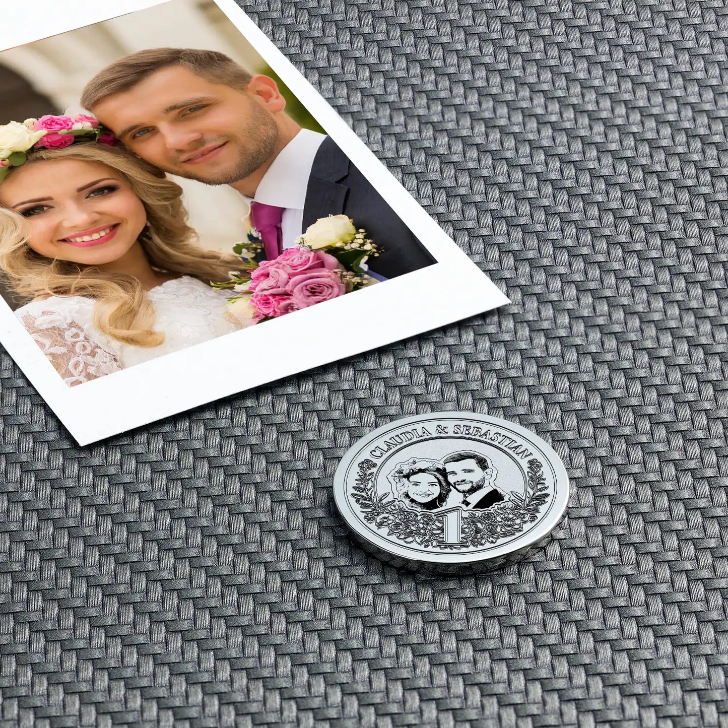 Geschenk zum ersten Hochzeitstag – Gestalten Sie eine persönliche Münze
