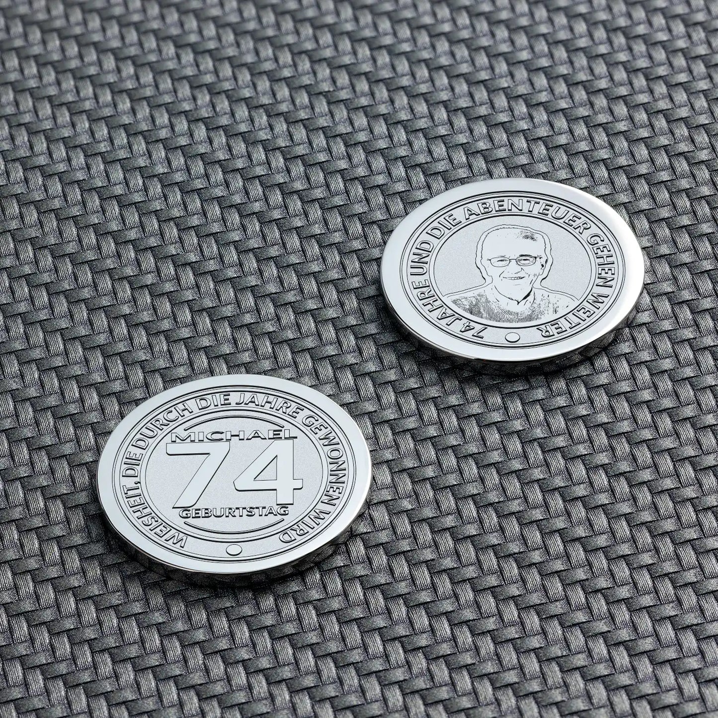 Einzigartiges Geschenk zum 74. Geburtstag – Personalisierte Münze | seQua.Shop