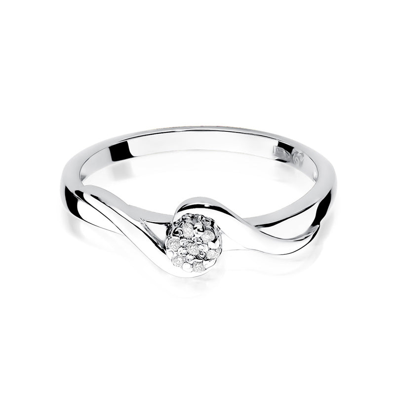 Der Verlobungsring aus Weißgold 585 ist mit sieben funkelnden Diamanten besetzt. Die geschwungene Form des Rings verleiht ihm eine moderne und elegante Ausstrahlung.