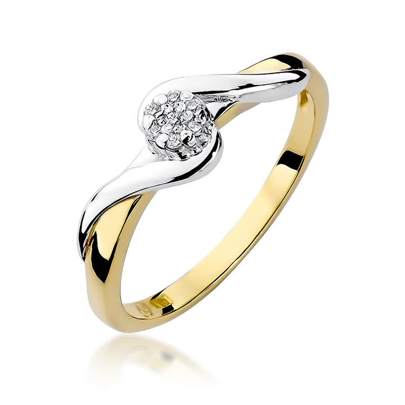 Ein eleganter Verlobungsring aus Gold 585 mit einer geschwungenen Form. Der Ring ist mit sieben Diamanten in einer Cluster-Fassung verziert, die für ein funkelndes Highlight sorgen.