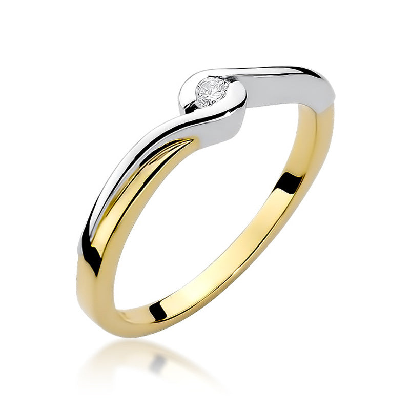 Verlobungsring aus 585er Gold mit einem funkelnden Diamanten, seitliche Ansicht.