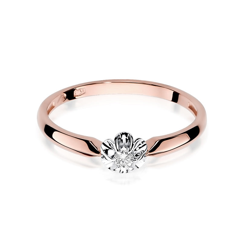 Dieser 585 Roségold Verlobungsring zeigt seinen brillanten Diamanten in einer blütenförmigen Fassung. Der Ring hat ein schlichtes und elegantes Design.