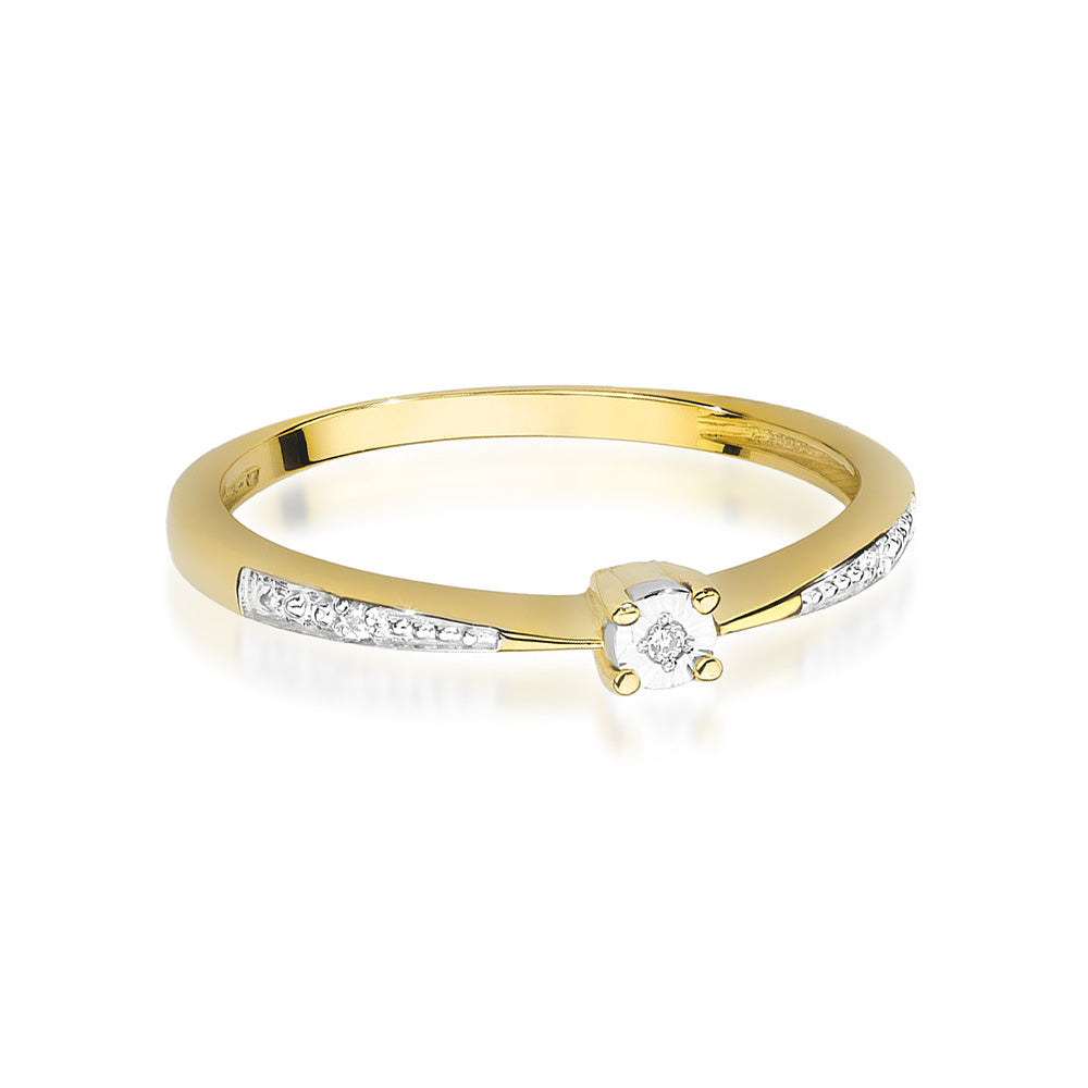 Dieser Verlobungsring aus 14K Gelbgold besticht durch seine drei Diamanten mit einem Gesamtgewicht von 0,02ct. Der perfekte Ring, um Ihre Liebe und Ihr Engagement zu zeigen.