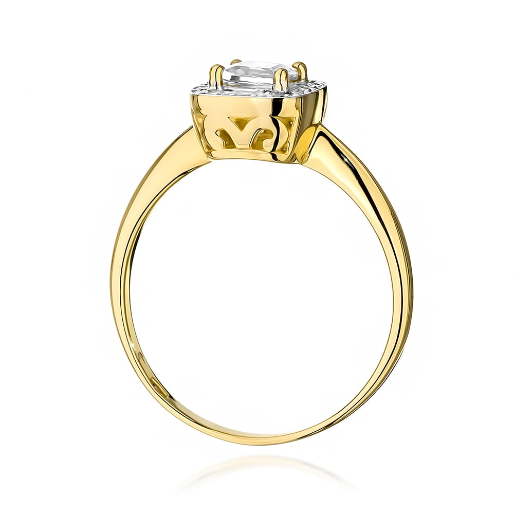 Seitenansicht eines goldenen Verlobungsrings 585 mit einem kissenförmigen weißen Saphir und 20 Diamanten.