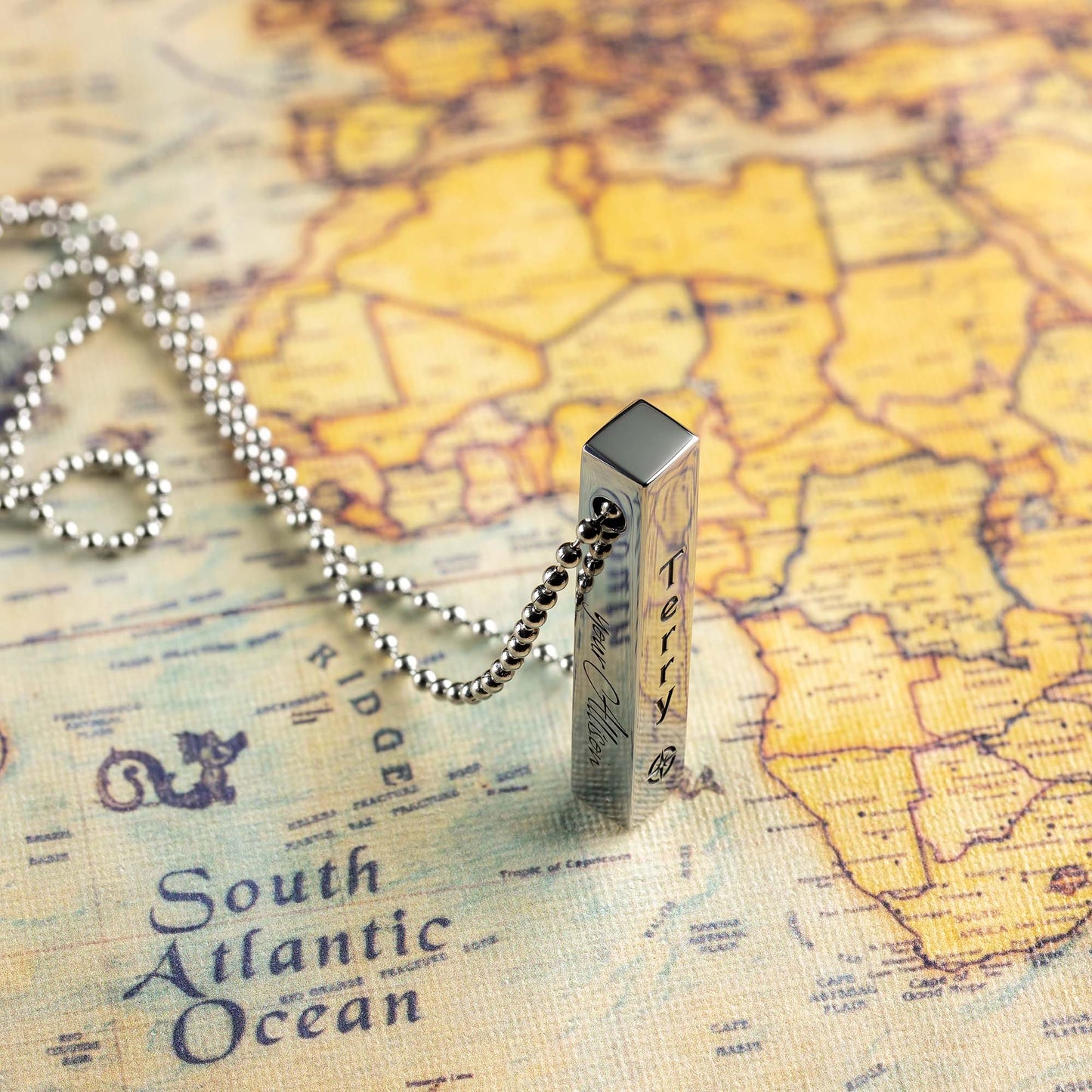 3D Engraved Custom Compass Necklace - Gift for Him - seQua.Shop