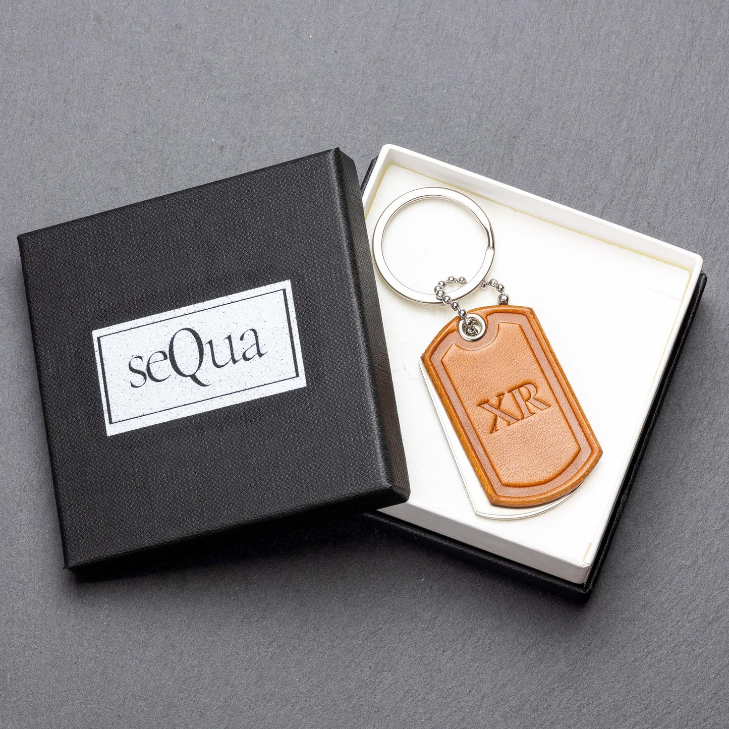 Cognac Leather Keyring: A Dash of Luxury for Your Pockets - seQua.Shop