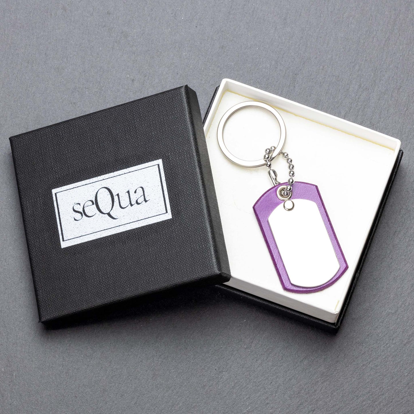 Custom Leather Keyring: Unique, Personalised, and Luxurious - seQua.Shop