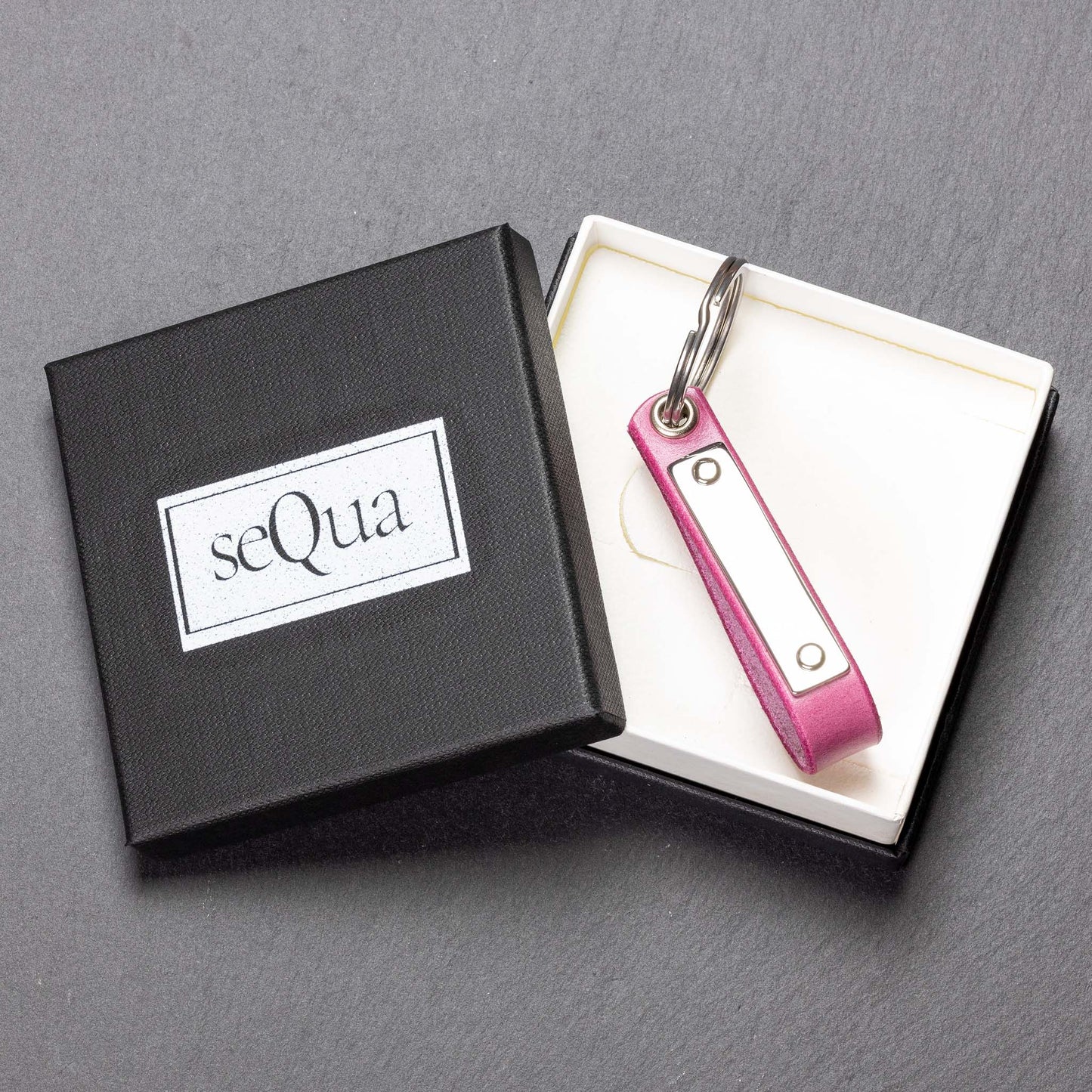 Custom Personalised Pink Leather Keyring - seQua.Shop