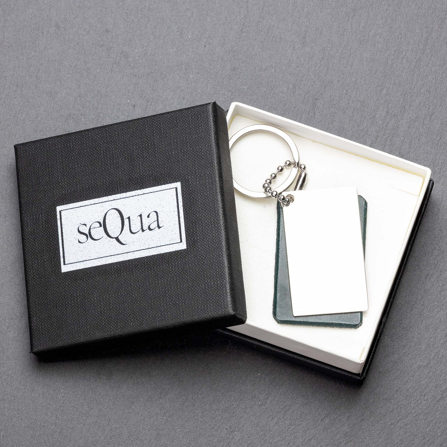 Exclusive Forest Green Leather Keyring - seQua.Shop