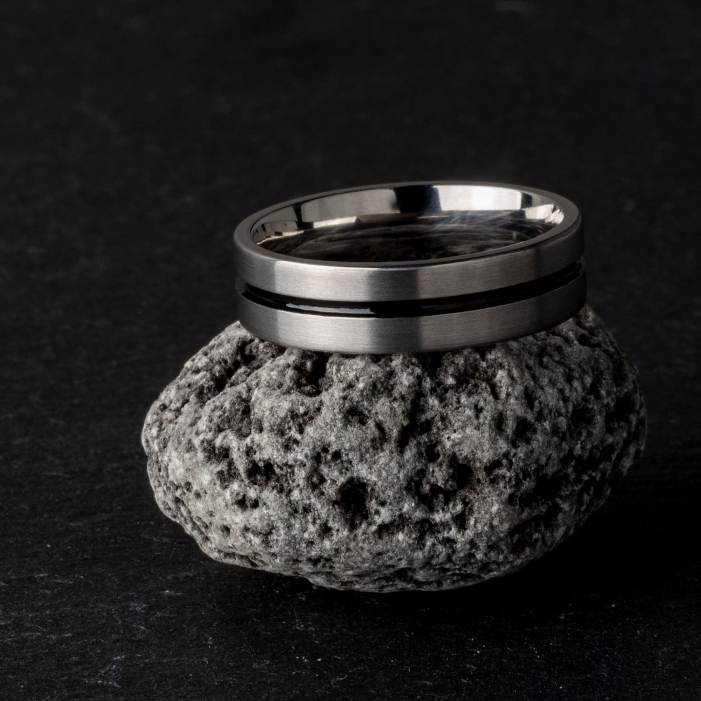 Titan Ring Herren Schwarz - seQua.Shop