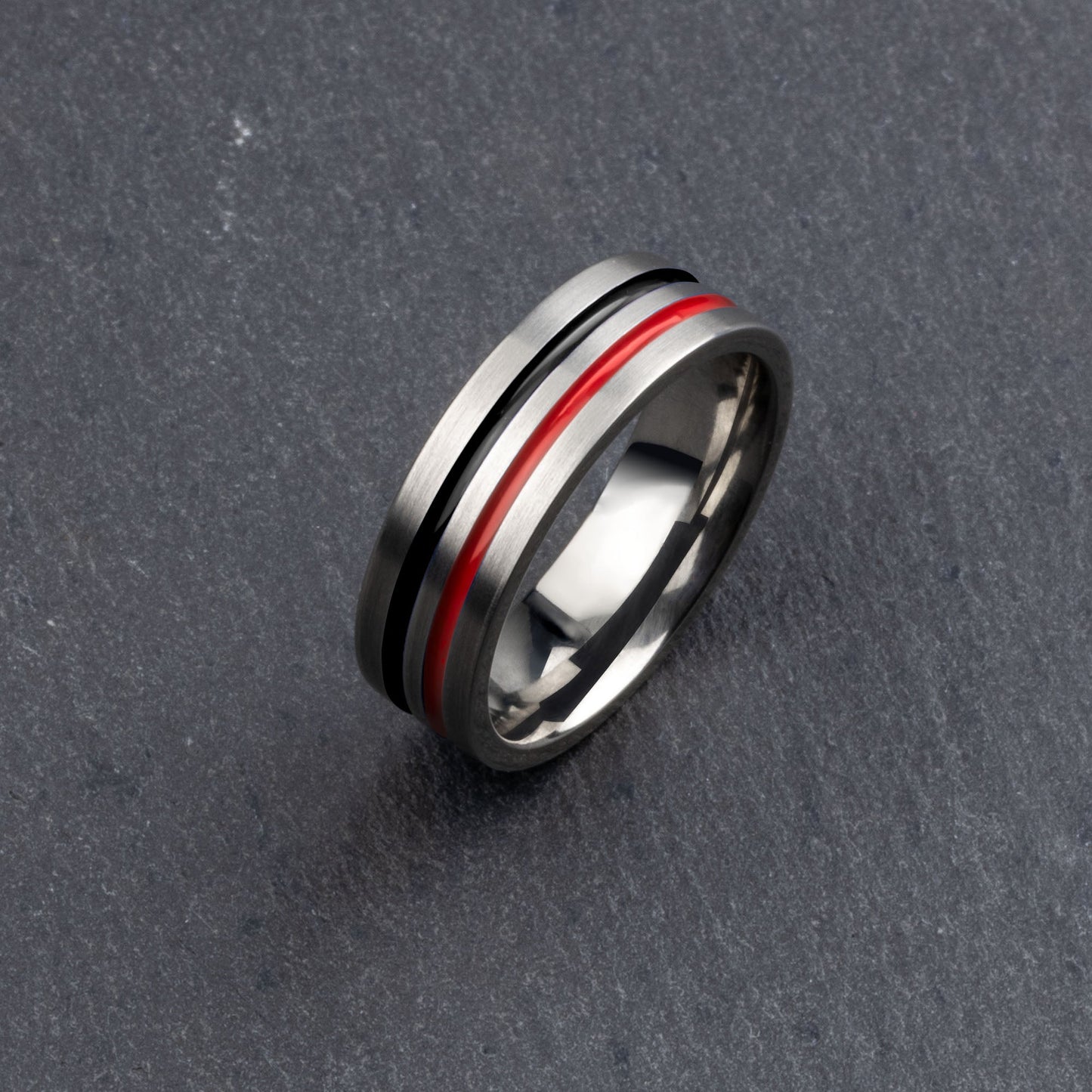Titan Ring Herren Schwarz und Rot - seQua.Shop