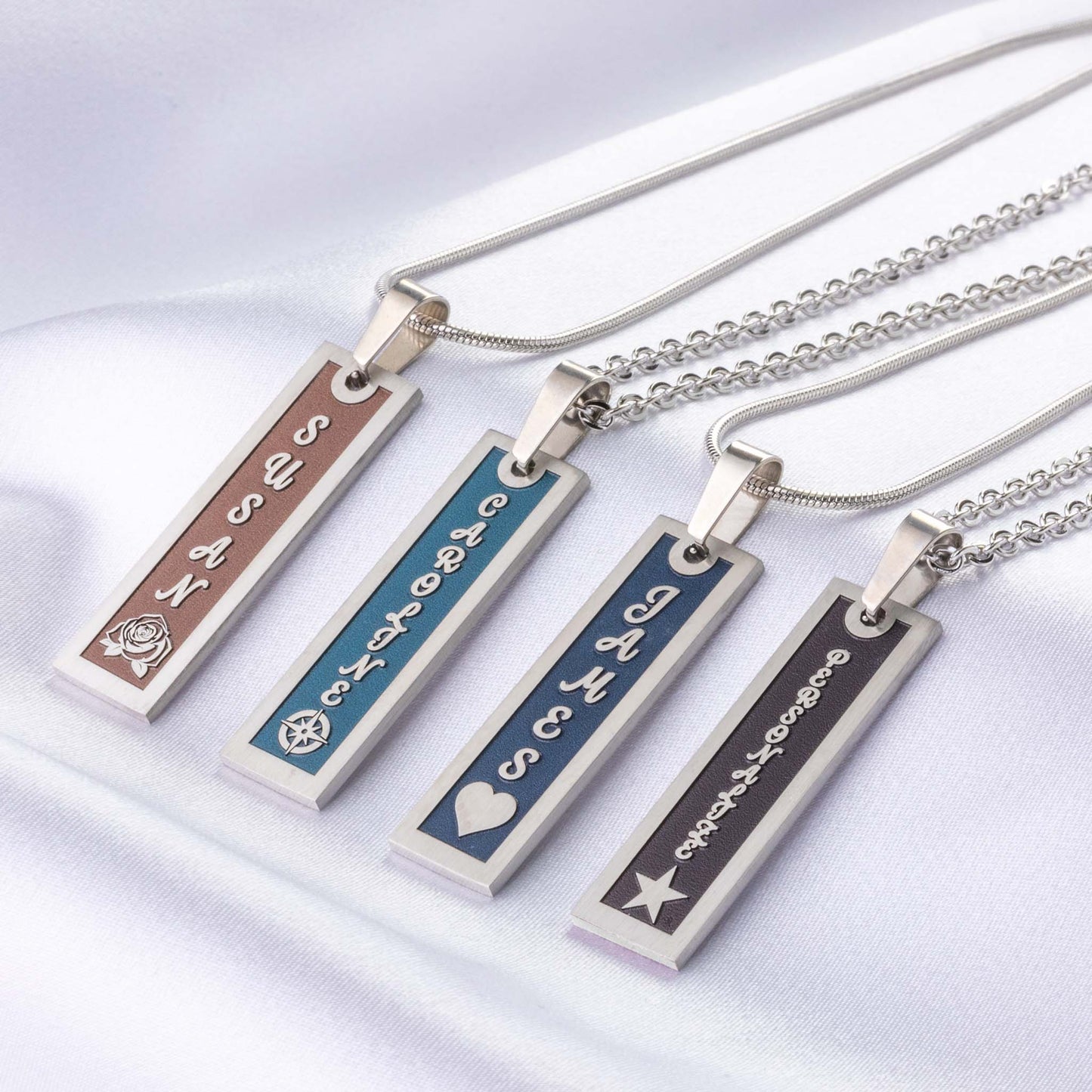 Dein Name an einer Kette - in jeder Farbe - seQua.Shop