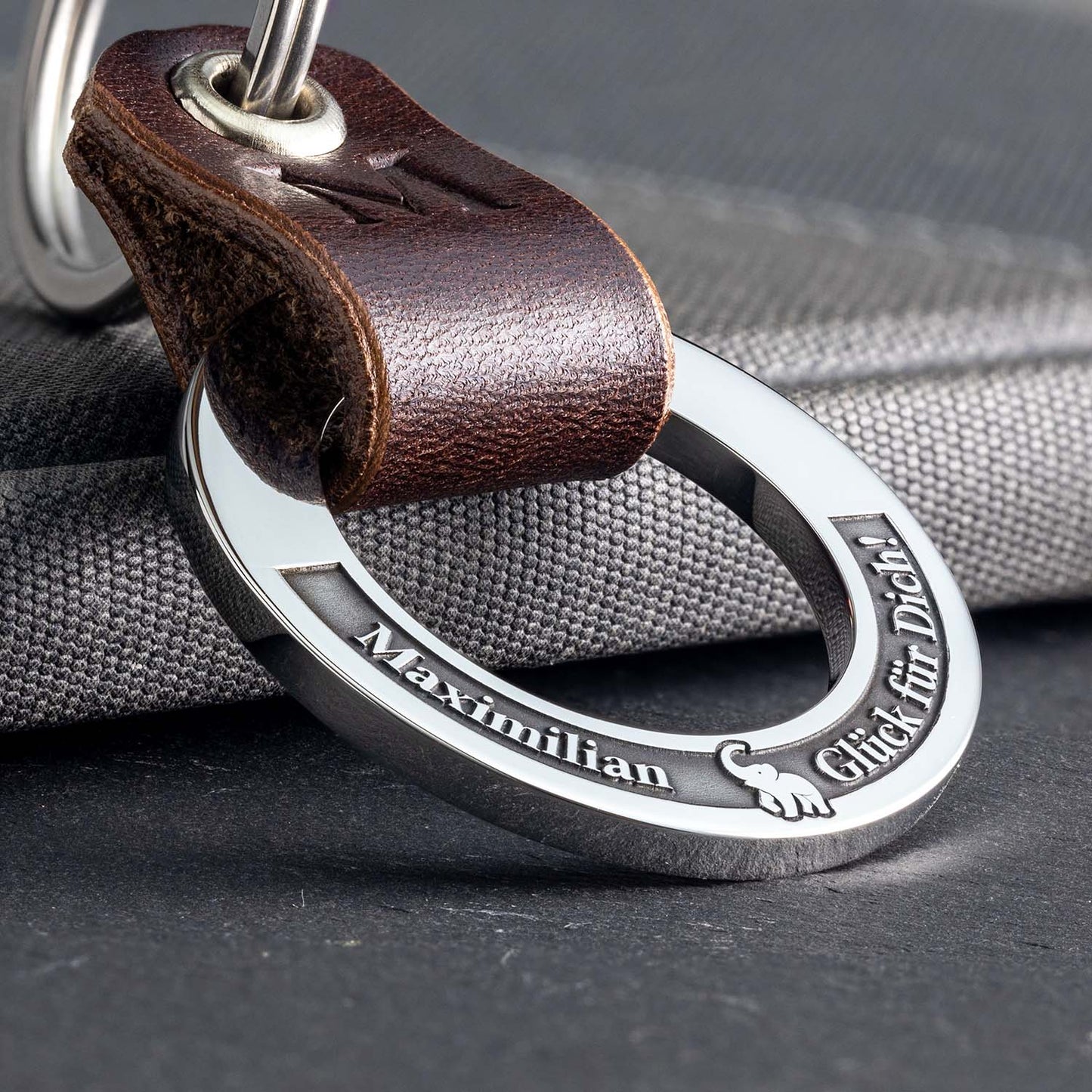 Personalisierten Schlüsselanhänger mit Glückselefant - seQua.Shop