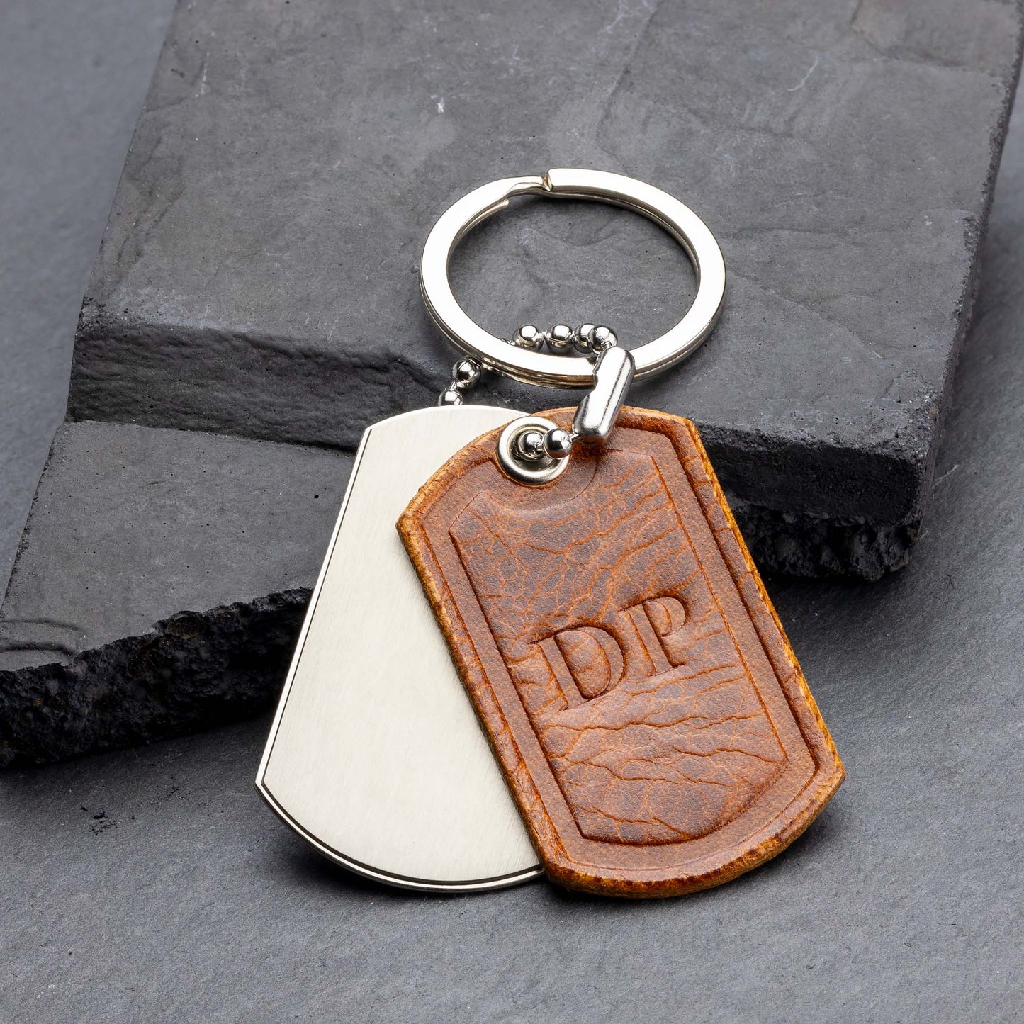 Personalisierter Titan & Badalassi Carlo Cognac Leder Schlüsselanhänger - seQua.Shop
