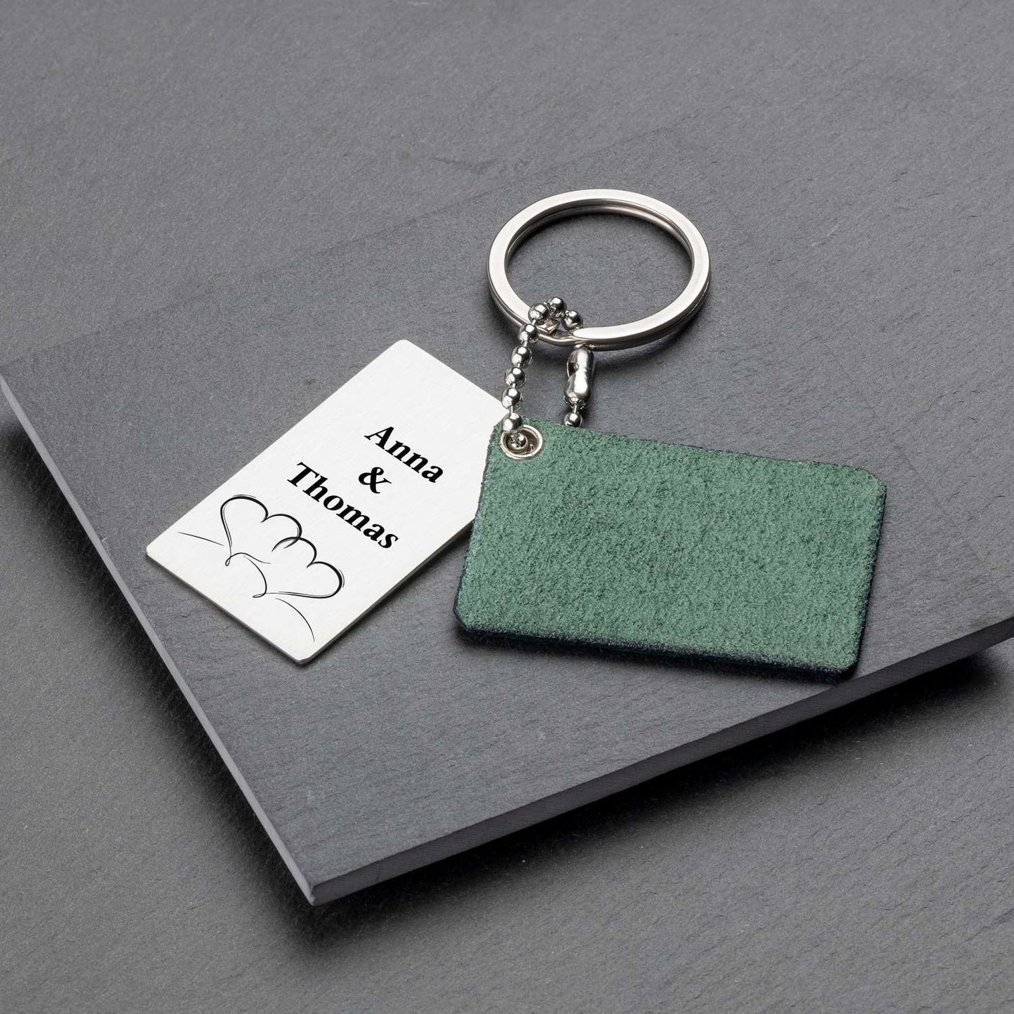 Photo Engraved Keyring – A Unique Forest Green Accessory - seQua.Shop