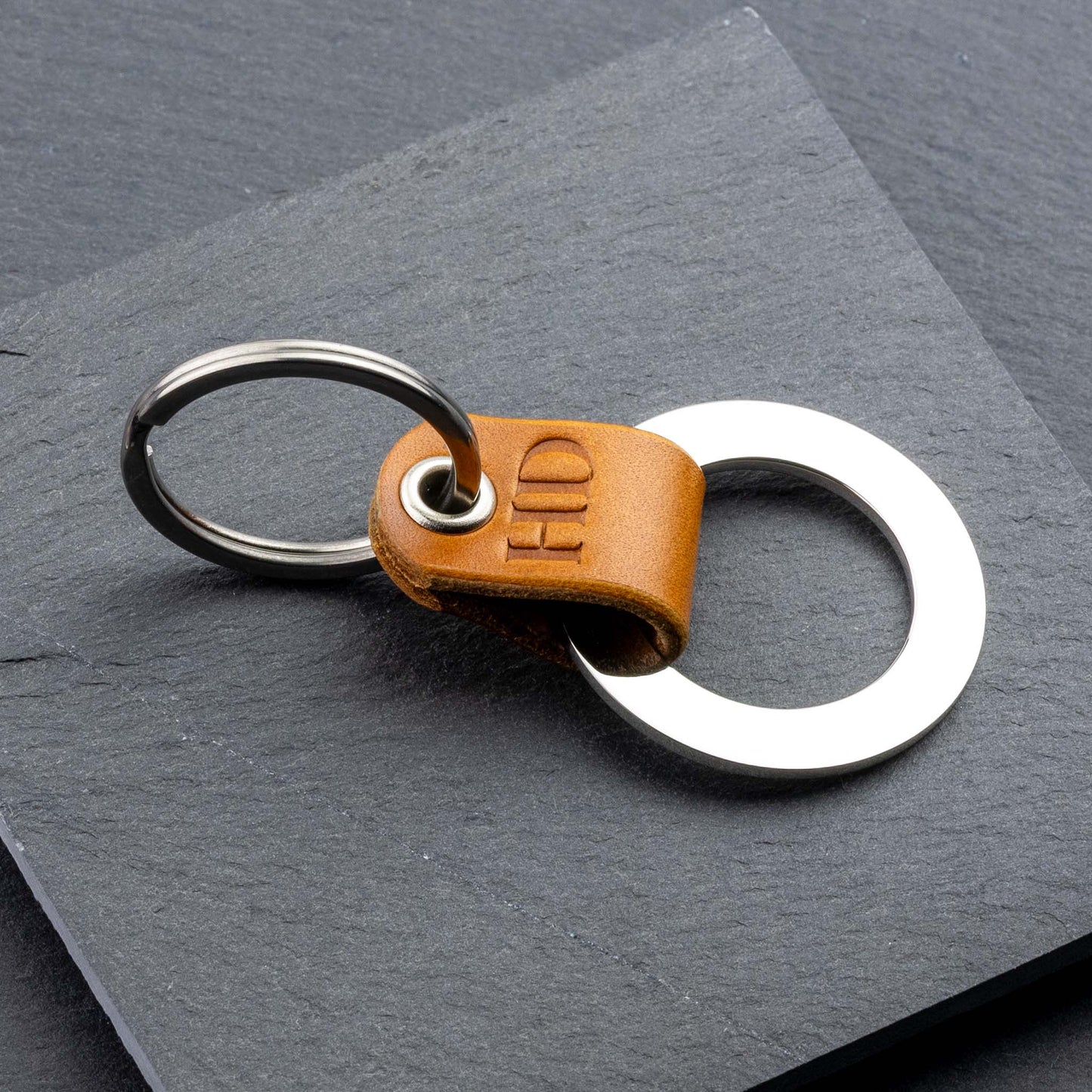 Round Personalised Cognac Leather Keyring - seQua.Shop
