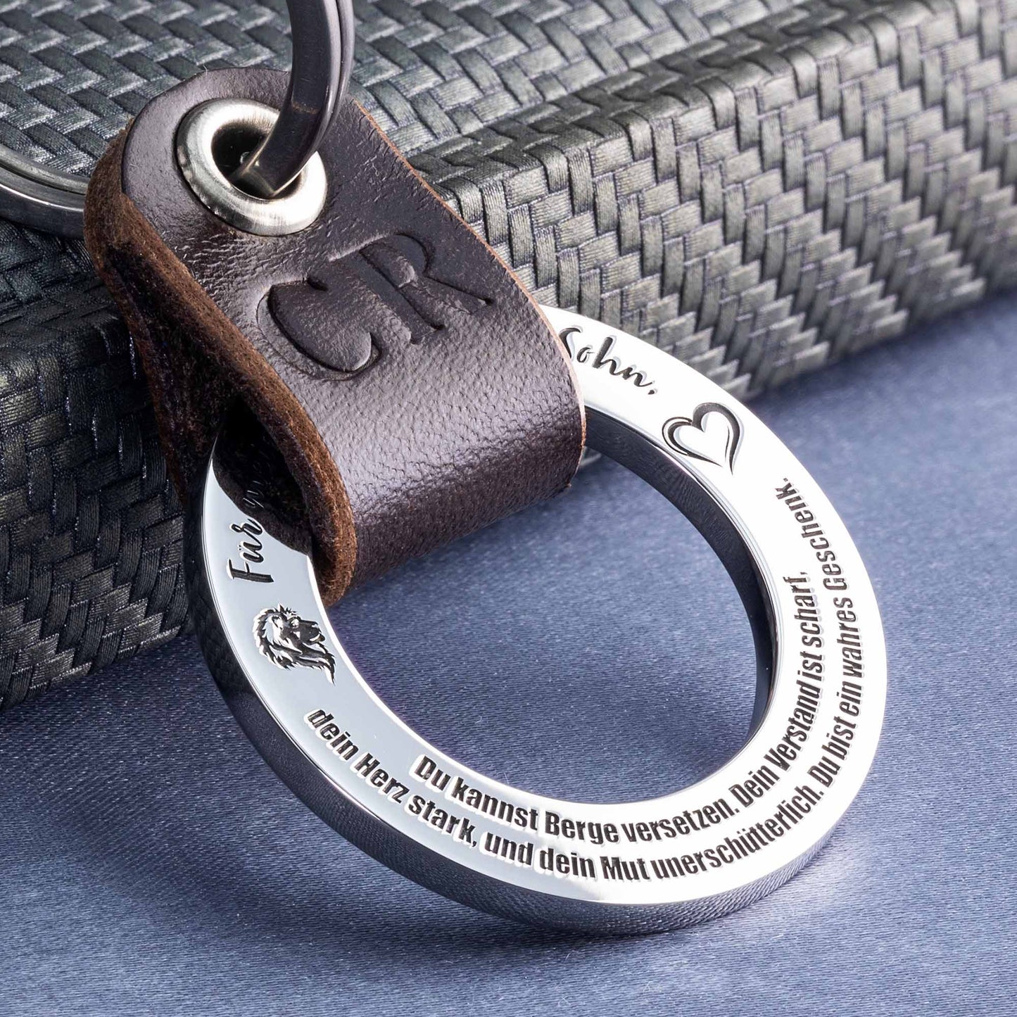 Ein Unvergessliches Geschenk von Mutter und Vater: Schlüsselanhänger für Ihren Sohn - seQua.Shop