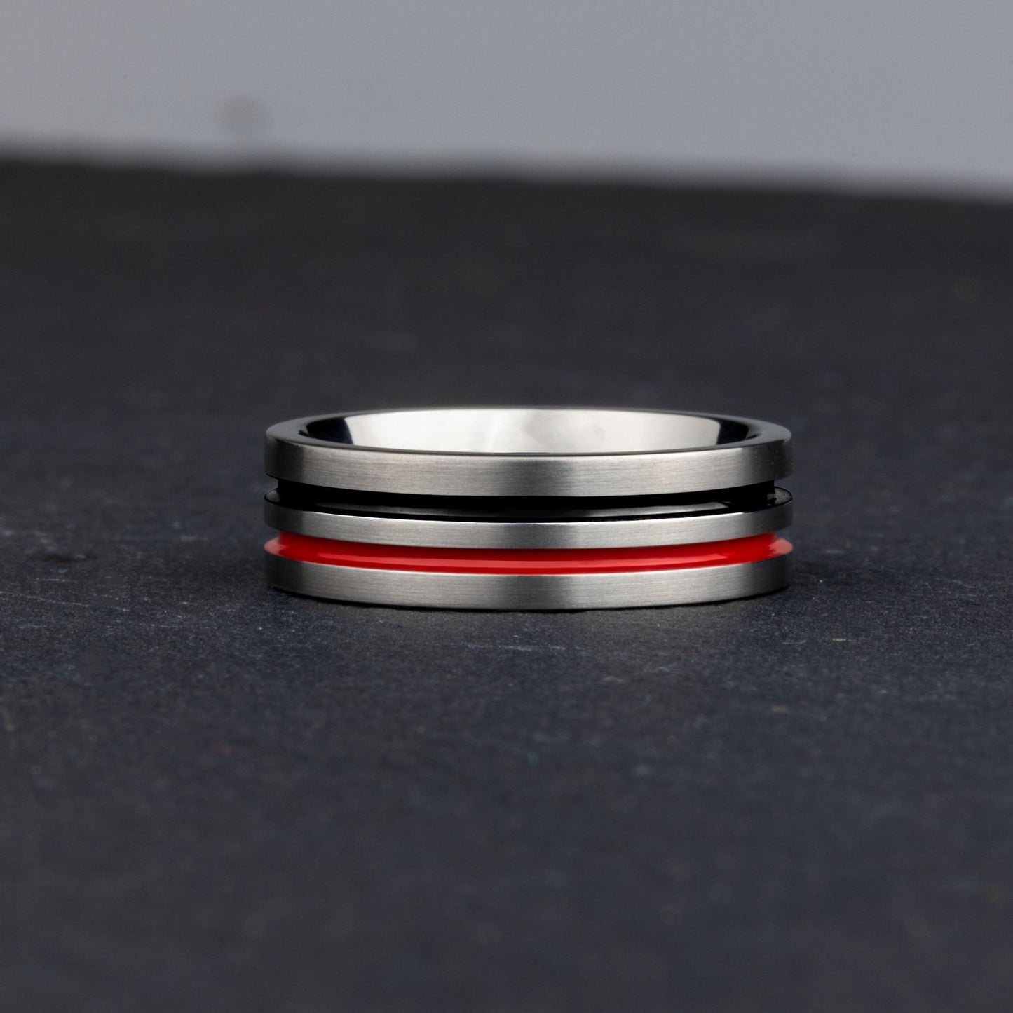 Titanium Rings: Handcrafted with Precision and Attention to Detail - seQua.Shop