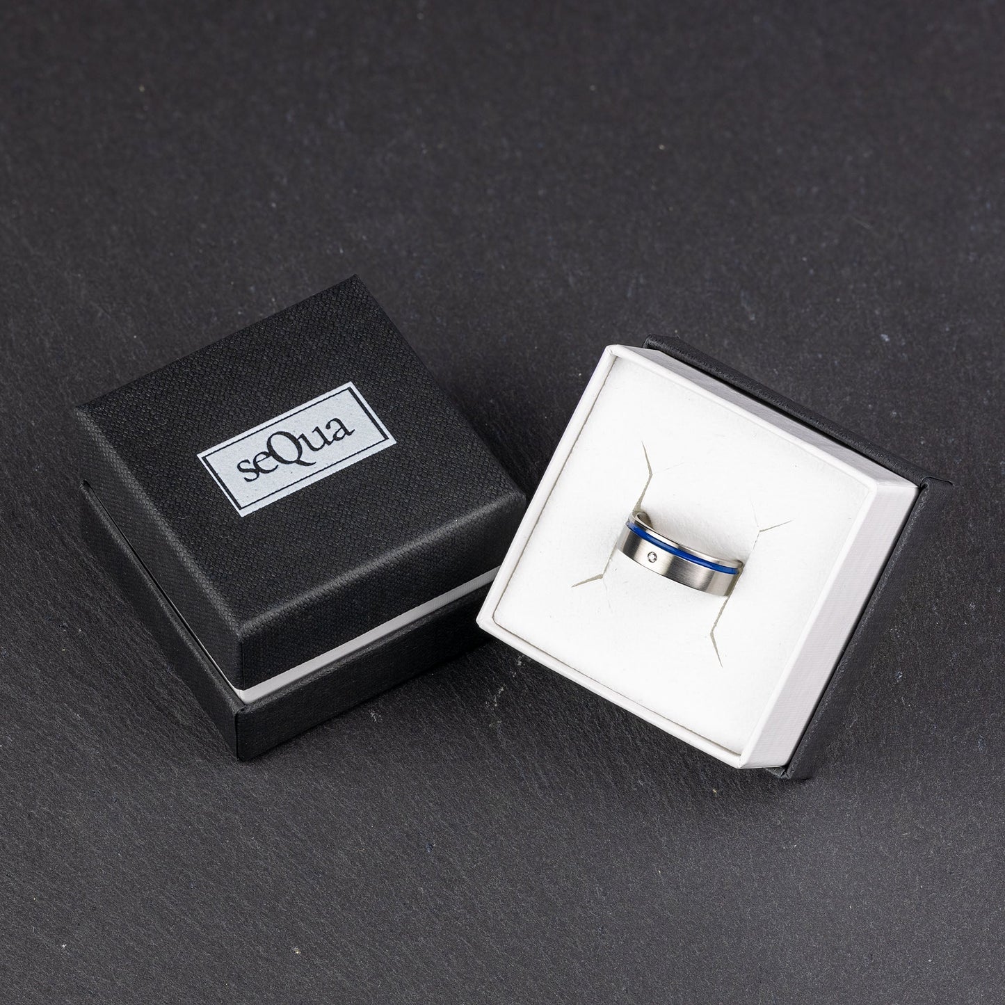 Top Quality Titanium Mens Ring - Unique Jewelry for Him - seQua.Shop