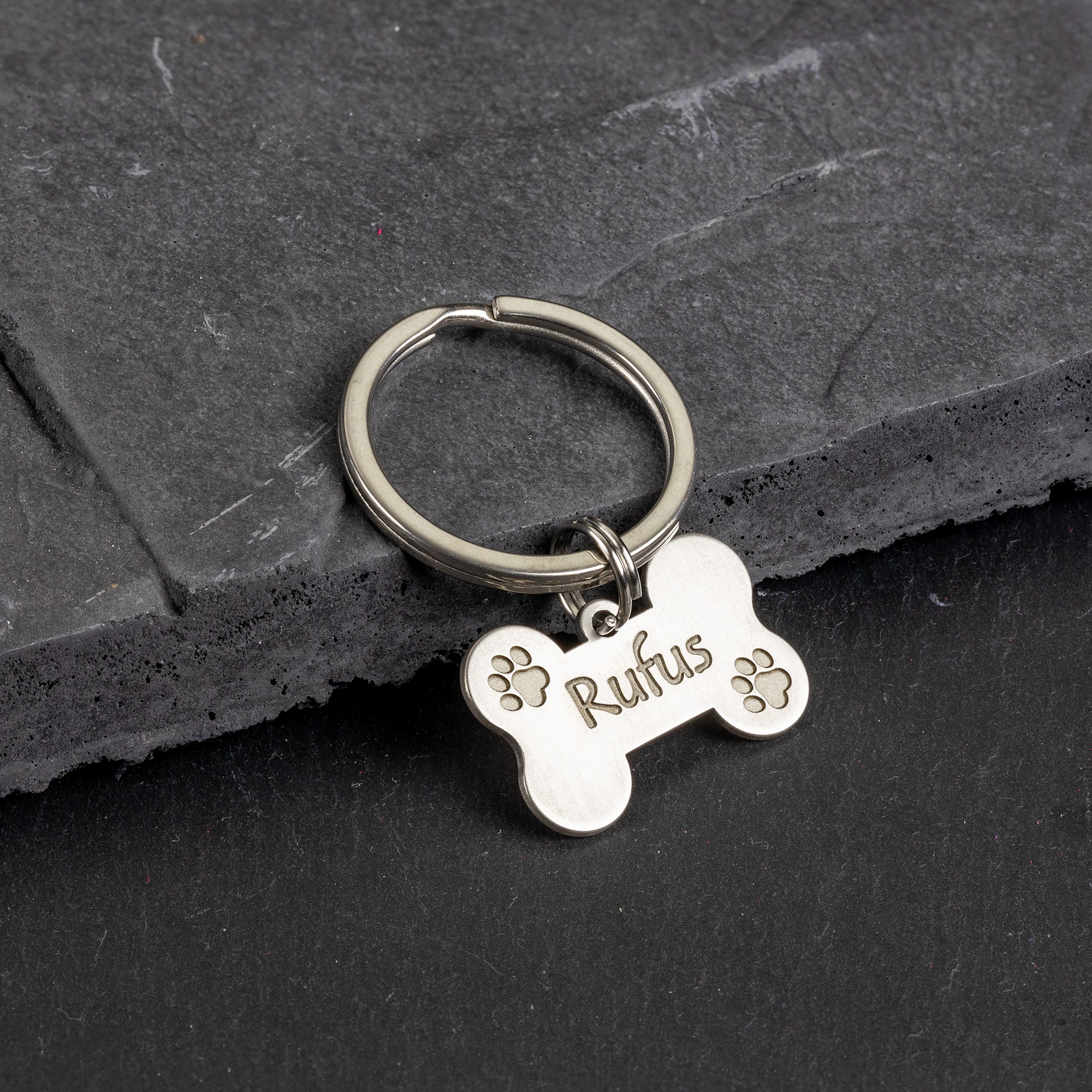 Portachiavi Personalizzato Targhetta per Cani Incisione Personalizzata Foto/ Data/Testo Portachiavi Personalizzato in Acciaio Inossidabile per Uomo Donna Ragazzi Ragazze (Cuore + testo Portachiavi Personalizzato Targhetta per Cani Incisione Personalizzata Foto/ Data/Testo Portachiavi Personalizzato in Acciaio Inossidabile per Uomo Donna Ragazzi Ragazze (Cuore + testo