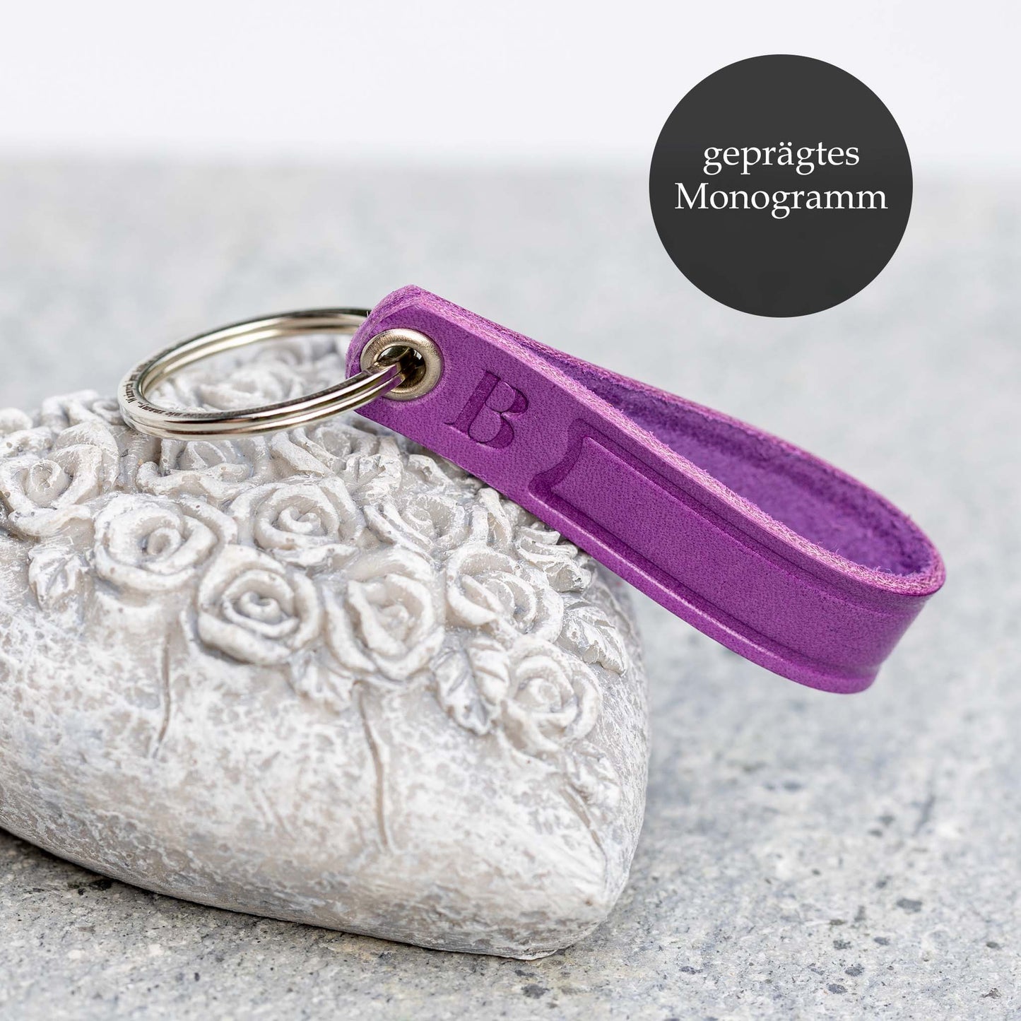 Lila Leder Schlüsselanhänger für Damen - seQua.Shop