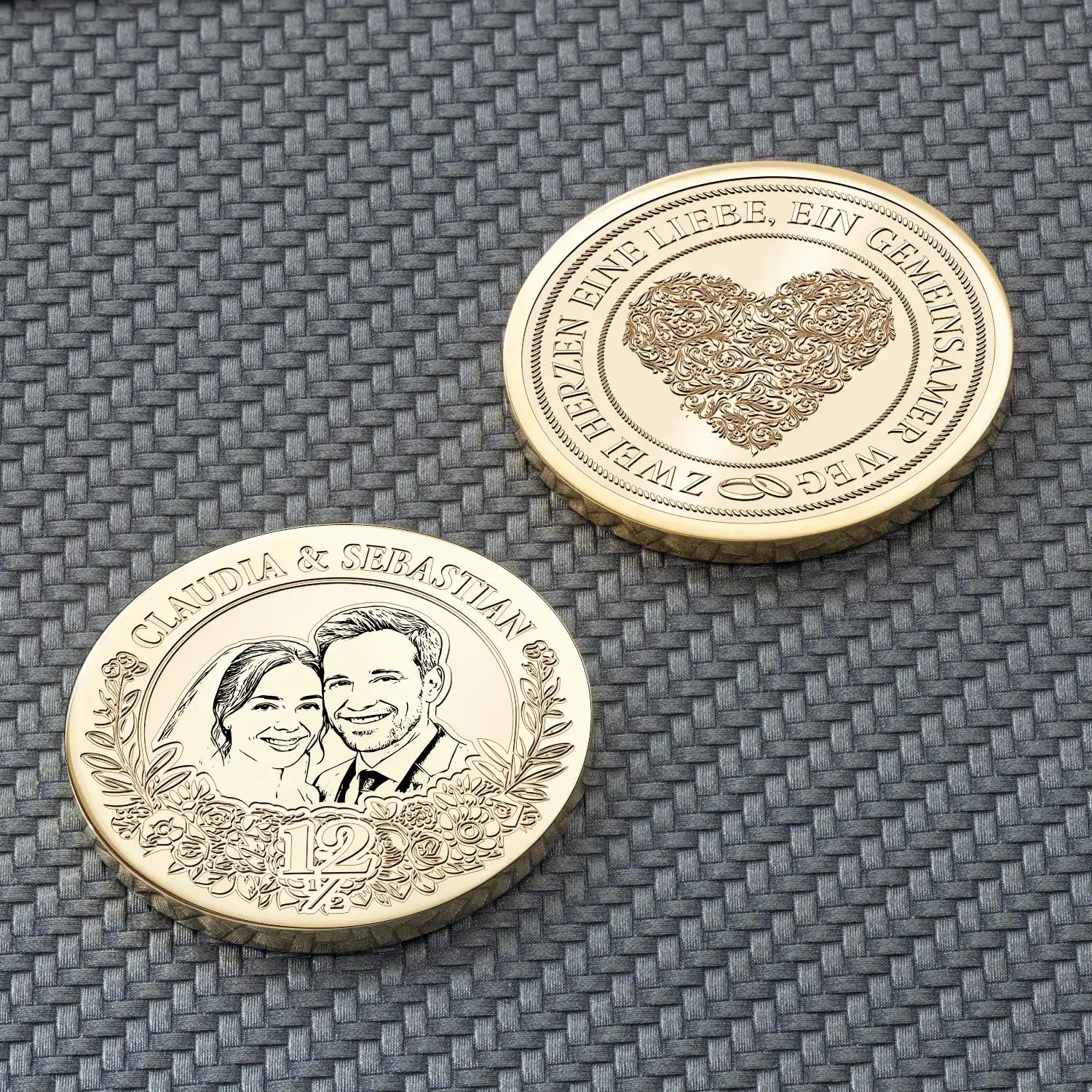 Hochwertige Messing-Münze zur Petersilienhochzeit mit Porträt und Herz – ideales Geschenk zum 12½. Hochzeitstag