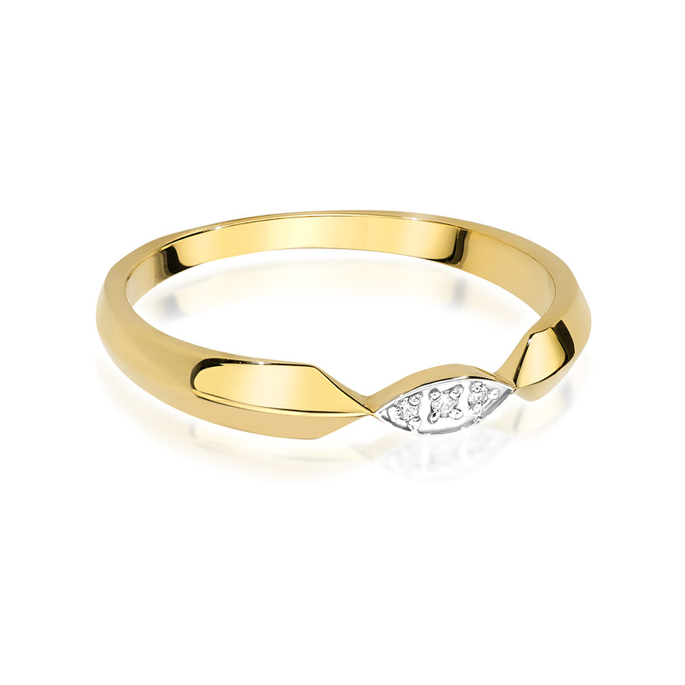 Dieser Verlobungsring aus 14K Gold besticht durch sein einzigartiges Design und die drei funkelnden Diamanten. Jeder Stein wurde sorgfältig ausgewählt, um maximale Brillanz und Reinheit zu gewährleisten. Ein wahres Meisterwerk der Handwerkskunst.