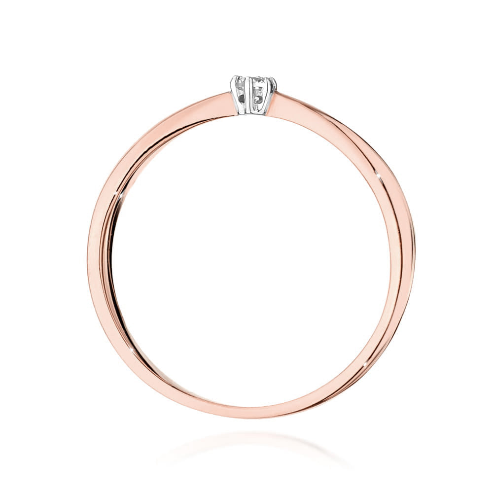 Schlichter und moderner Verlobungsring aus Roségold 585 mit einem 0,04ct Diamanten. Ein Zeichen für zeitlose Eleganz und Liebe.