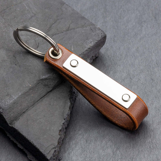 Chestnut Brown Keyring: Your Perfect Personalised Leather Keyring - seQua.Shop