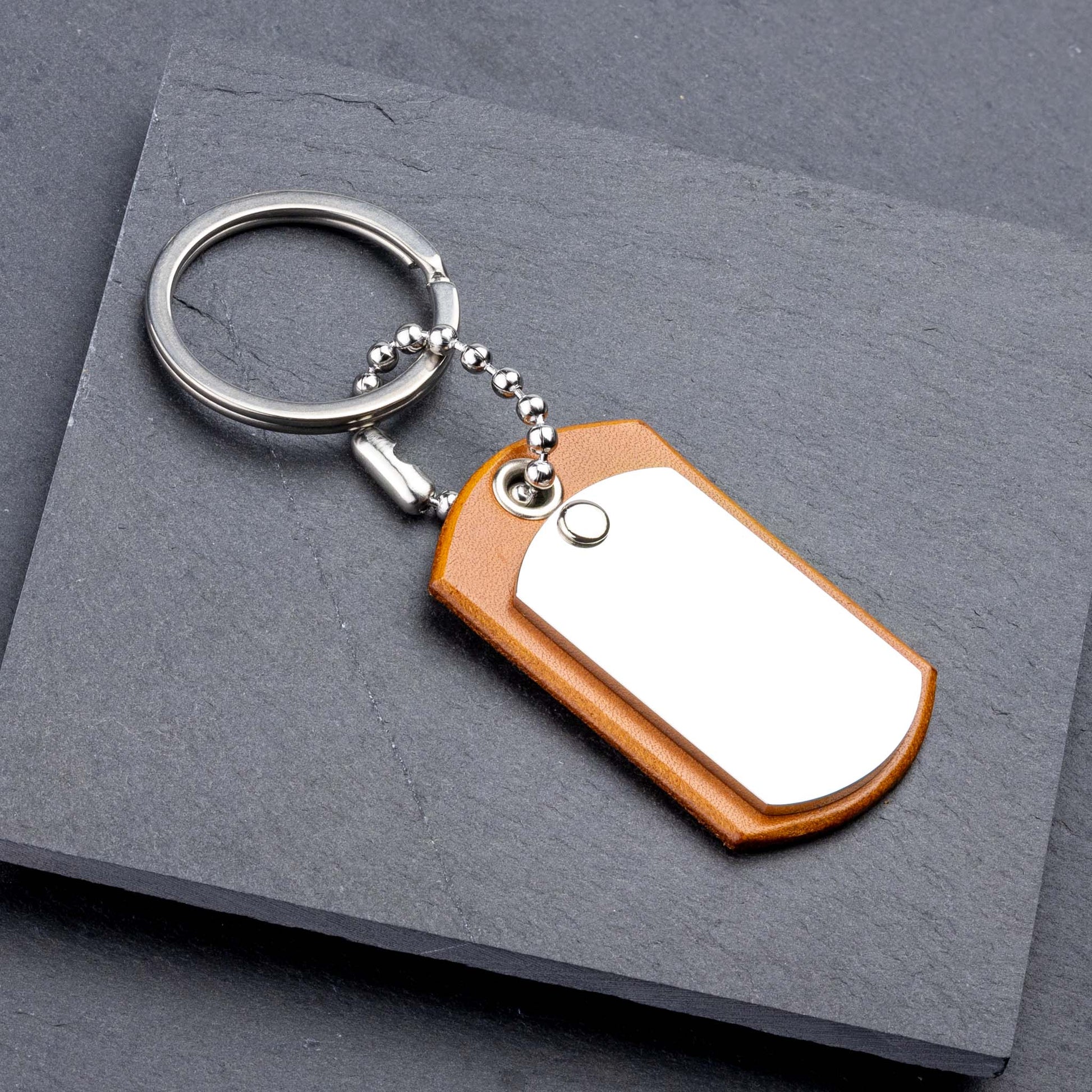 Cognac Leather Keyring – The Perfect Personalised Gift - seQua.Shop