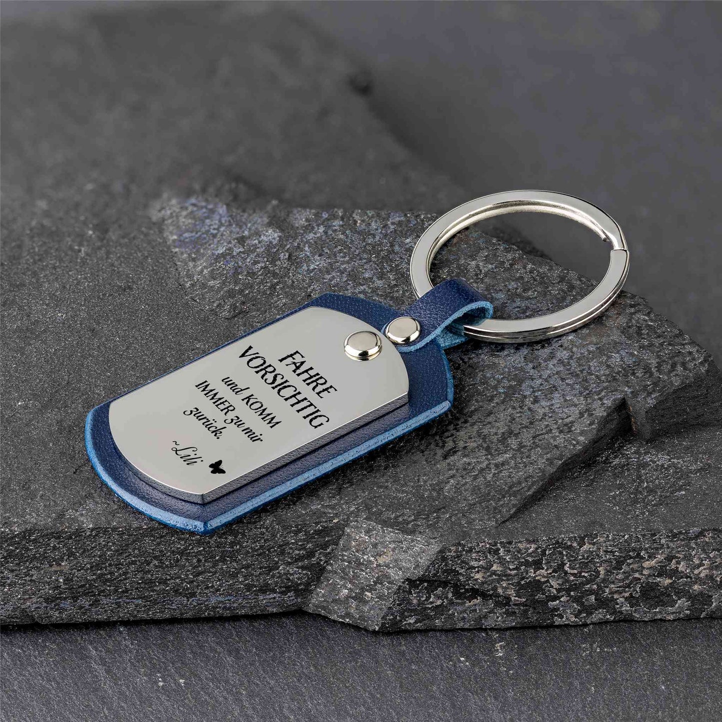 Custom Leather Keychain - Embrace the Joy of Personalization - seQua.Shop