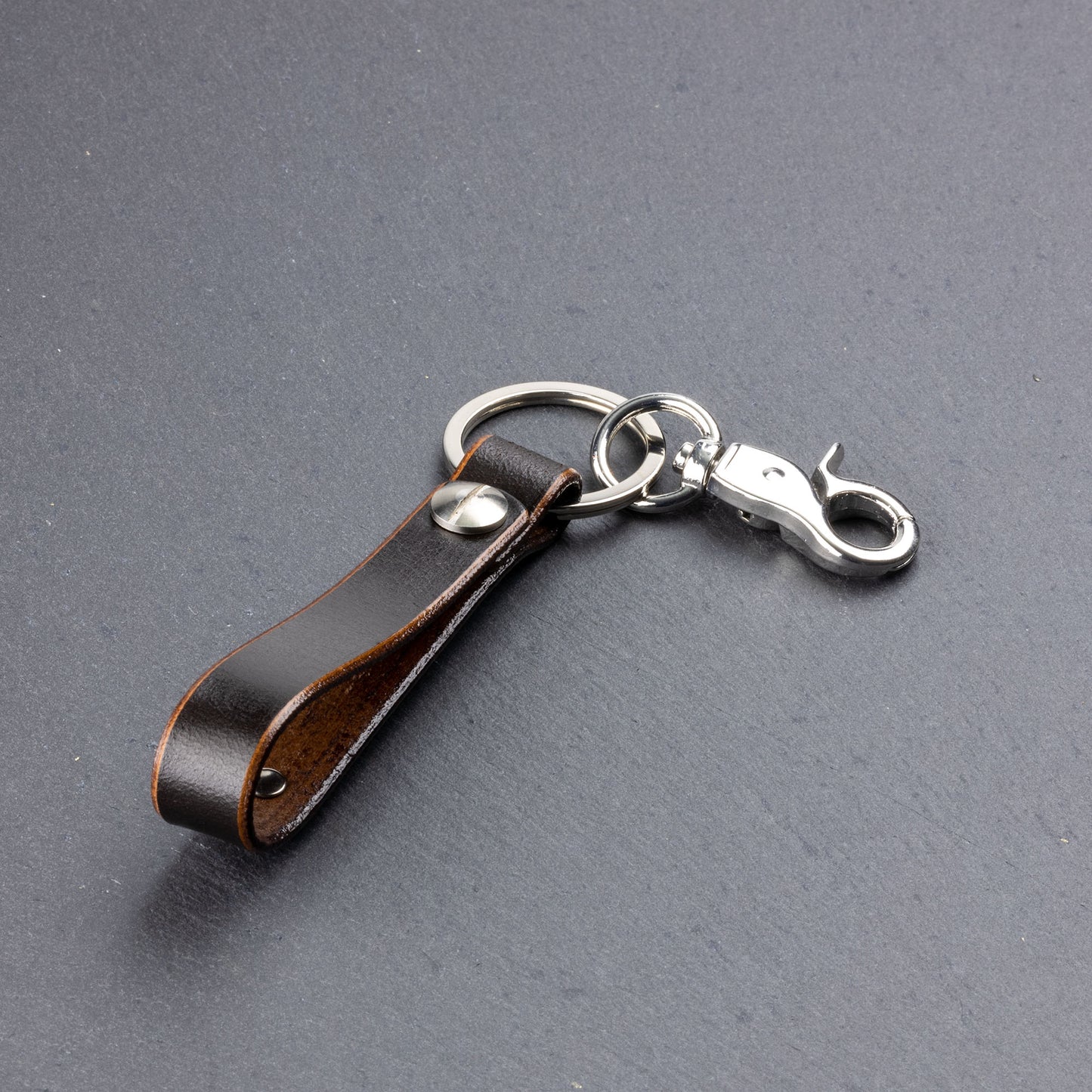 Engraved Leather Key Ring: Sentimental Keepsakes - seQua.Shop