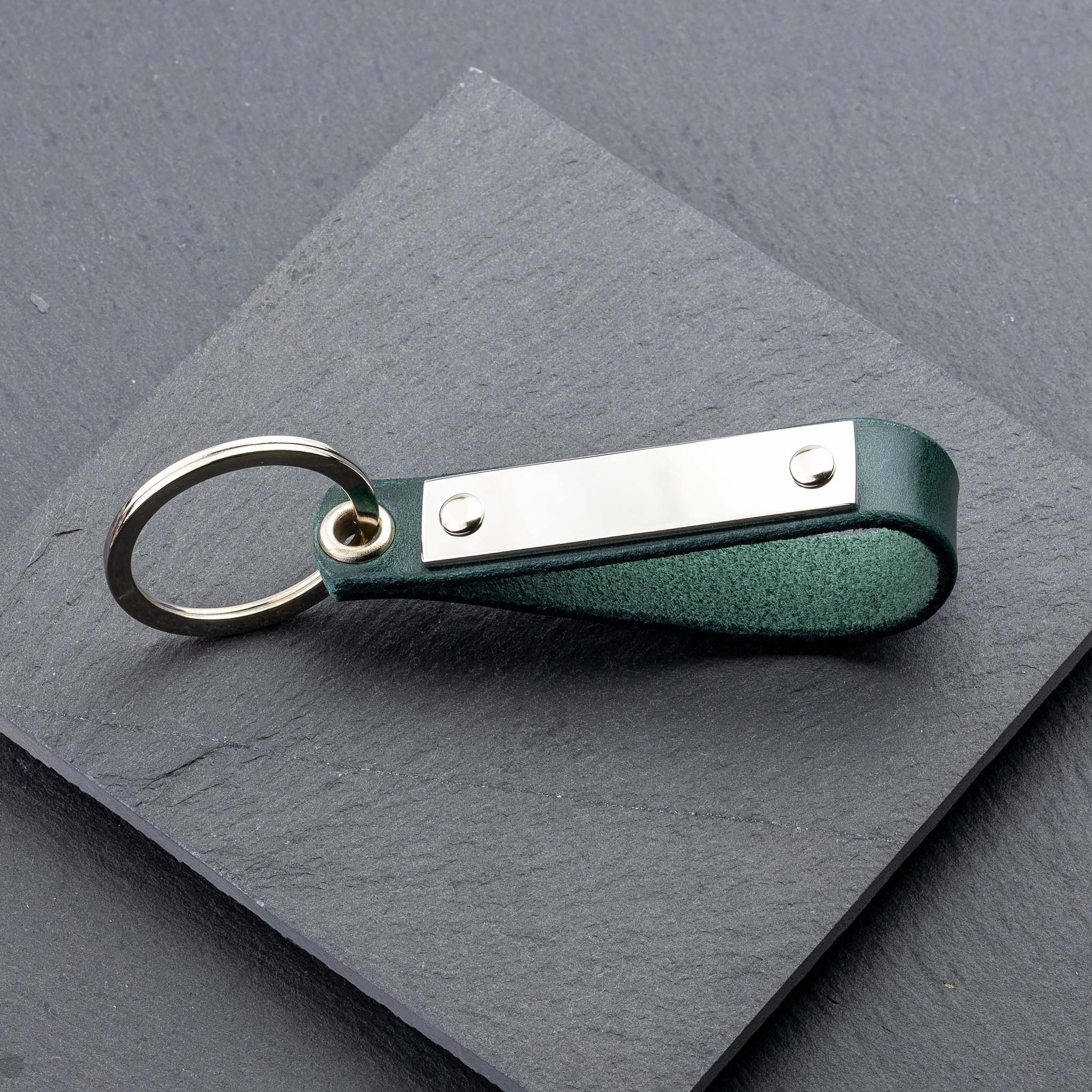 Forest Green: The Ultimate Personalised Leather Keyring - seQua.Shop