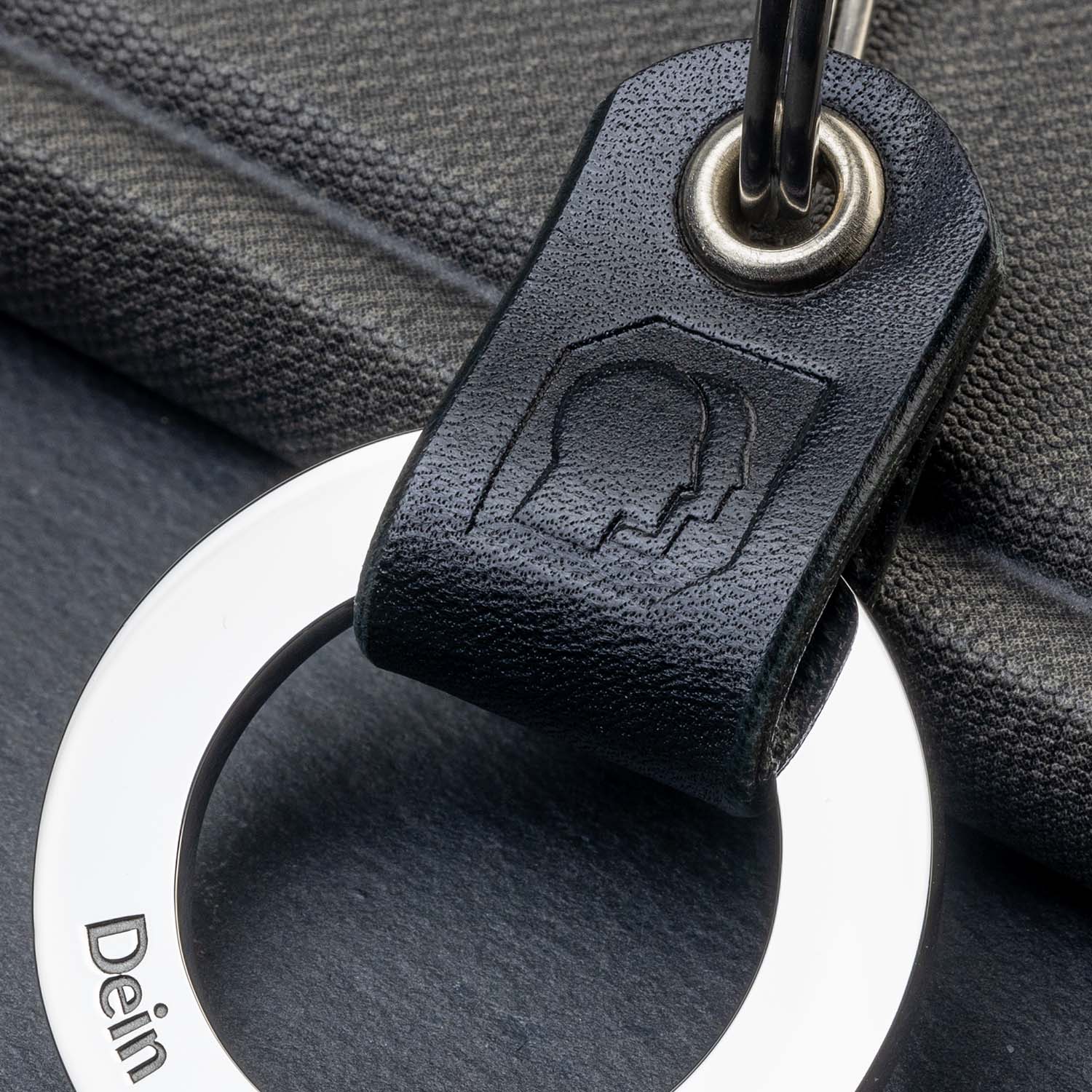 Schlüsselanhänger mit Logo - seQua.Shop