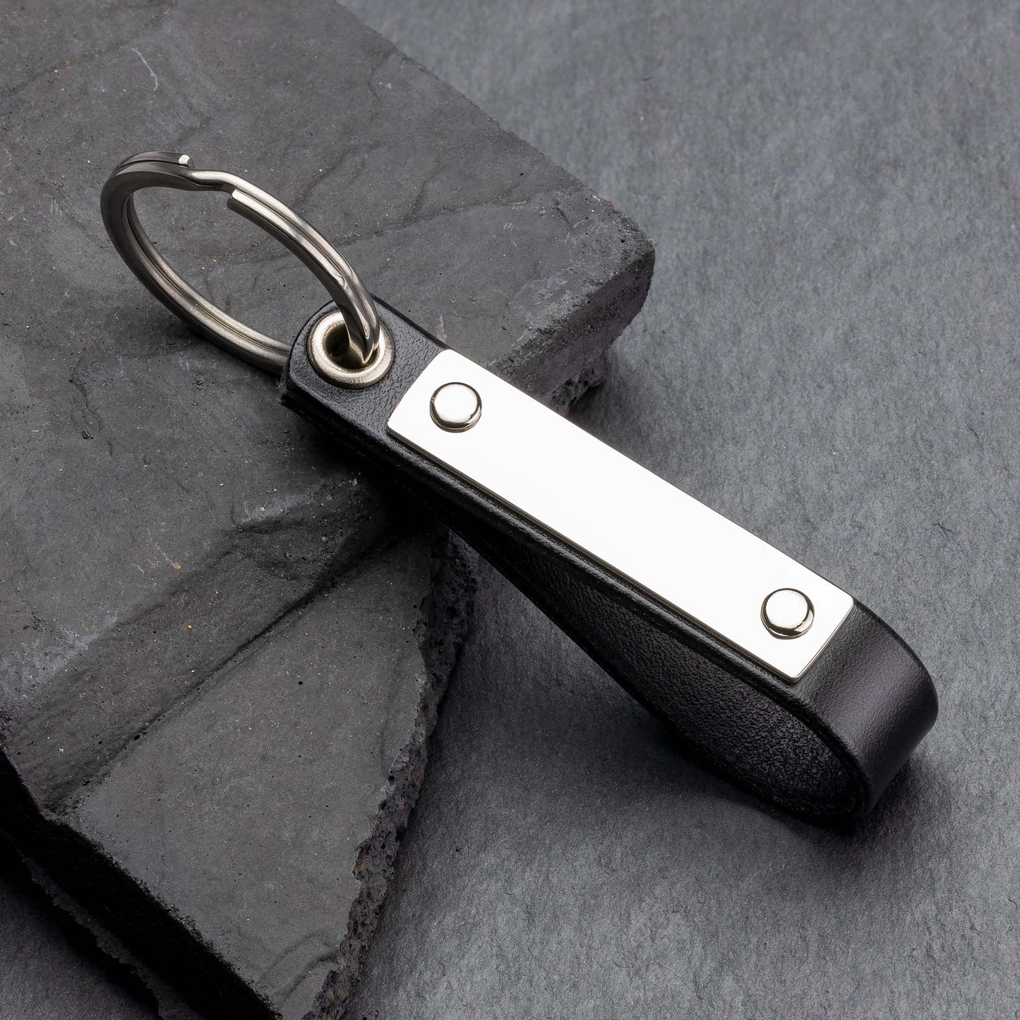 Premium Schlüsselanhänger schwarz aus Leder- seQua.Shop