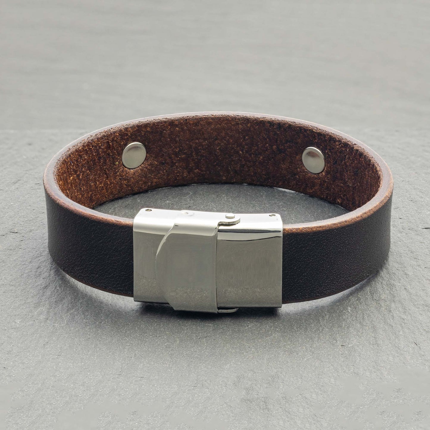 Personalised Bracelet: Made of Titanium and Leather - seQua.Shop