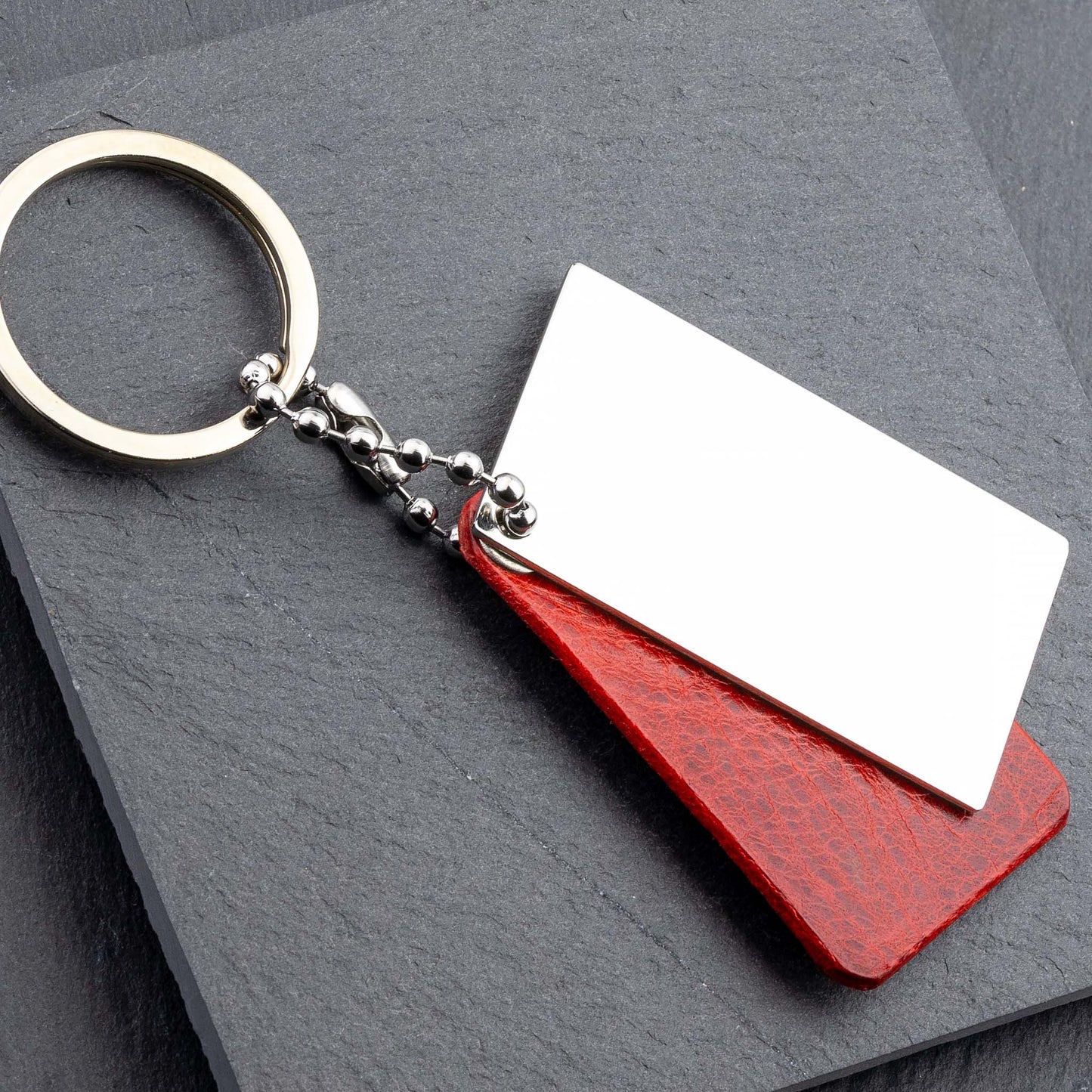 Premium Red Leather Keyring with Personalised Engraving - seQua.Shop