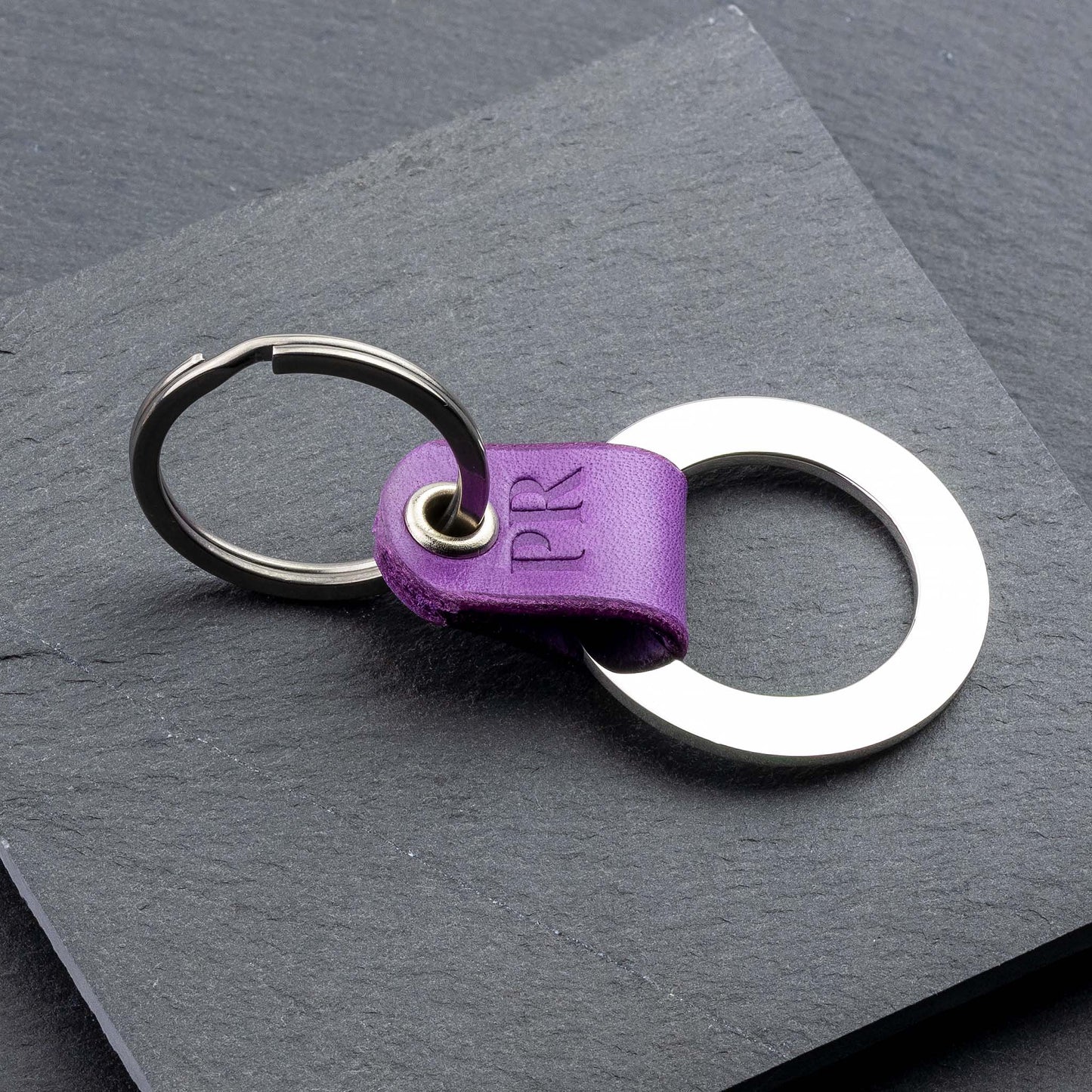 Round Viola Leather Keyring: Uniquely Yours - seQua.Shop