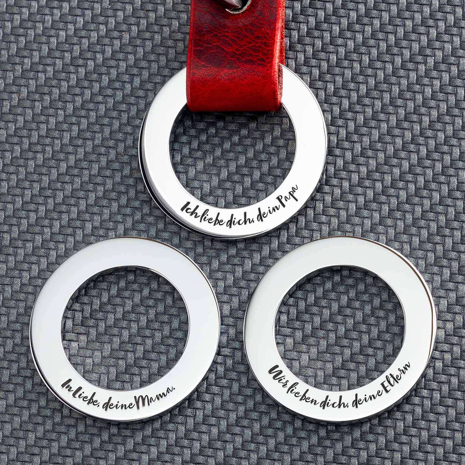 The Perfect Gift for Your Son: Personalised Keyring - seQua.Shop