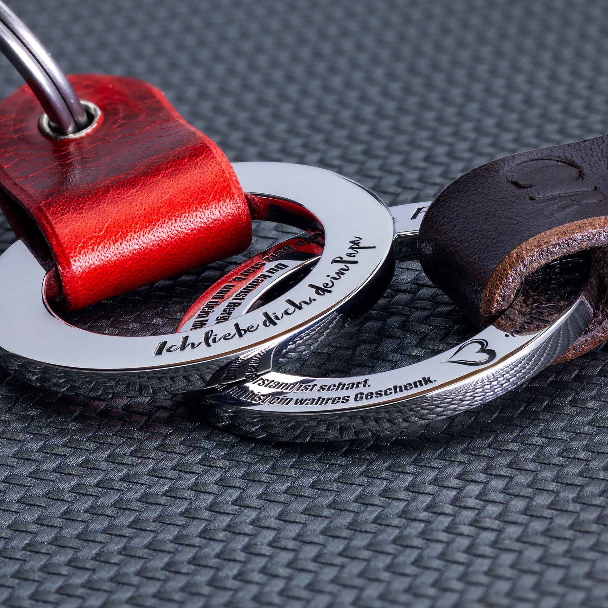 The Perfect Gift for Your Son: Personalised Keyring - seQua.Shop