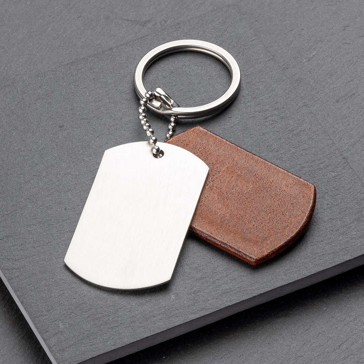 Titanium and Chestnut Brown Leather Keyring: Your Customised Companion - seQua.Shop