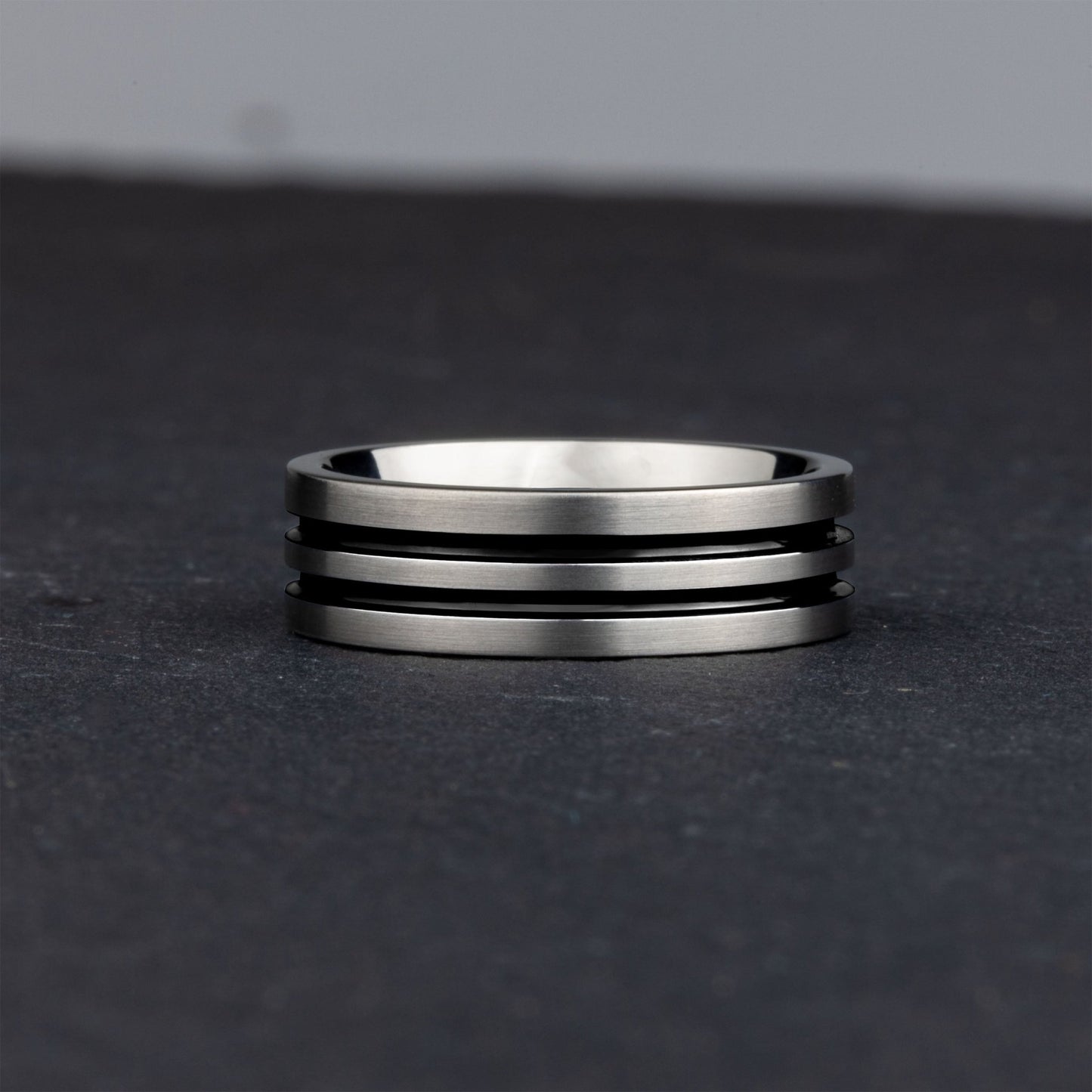 Titanium Rings: Handcrafted with Precision and Attention to Detail - seQua.Shop