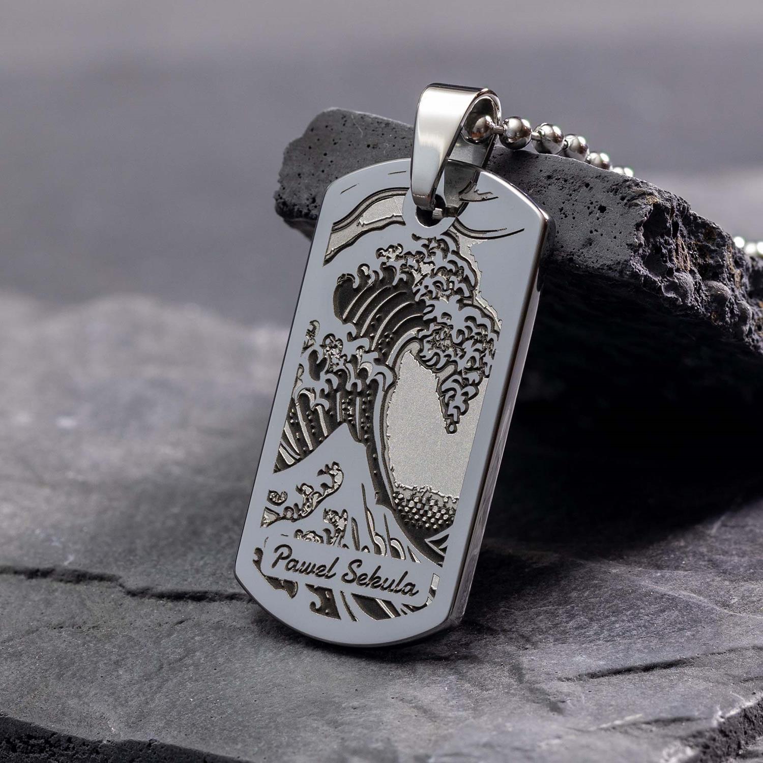 Entfesseln Sie die Kraft des Ozeans mit dem Tsunami-Anhänger: Ein perfektes Geschenk für Bootslebhaber- seQua.Shop