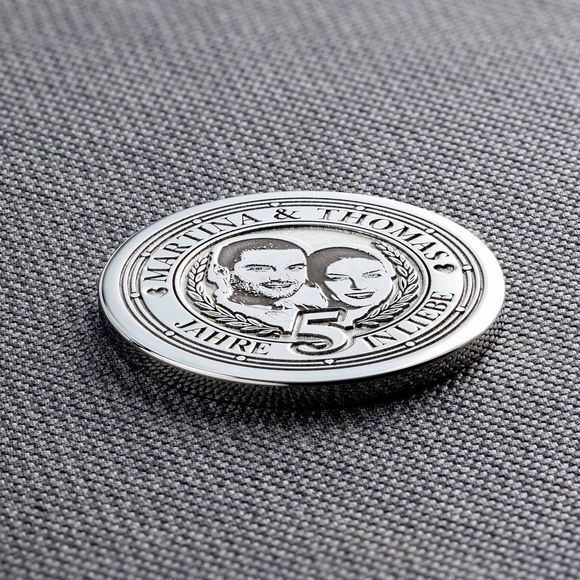 Unique 5 Year Wedding Anniversary Gift: Personalised Anniversary Coin - seQua.Shop