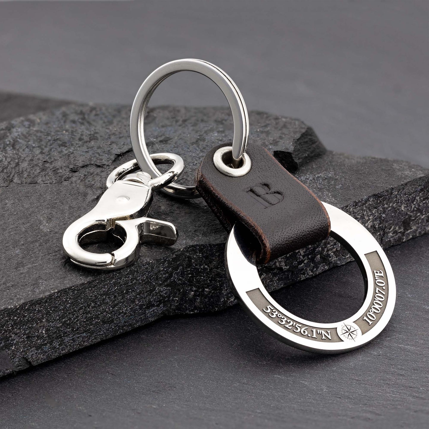 Unique Custom Coordinates Keychain | Leather & Steel - seQua.Shop