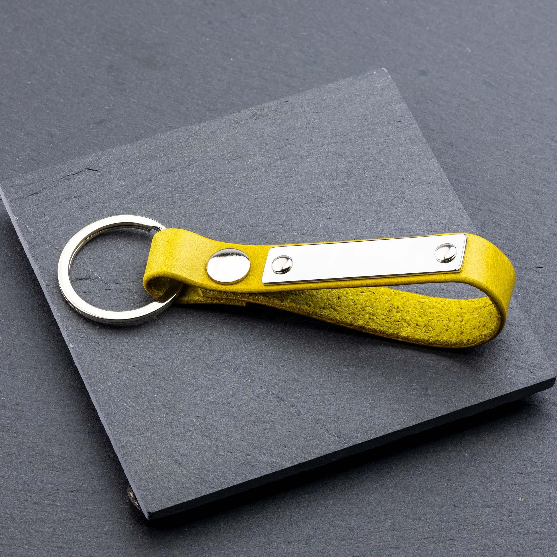 Schlüsselanhänger aus gelbem Leder - seQua.Shop